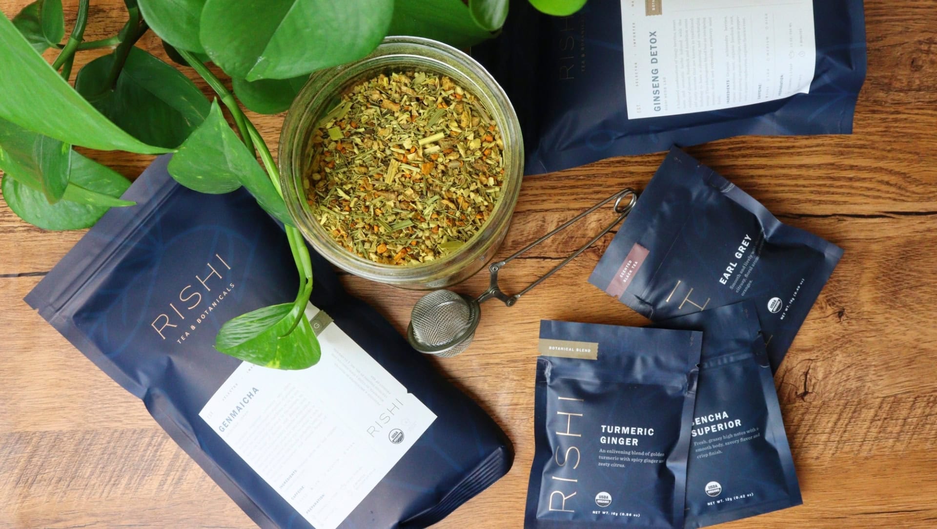 Image by Sustainable Jungle (how-to-flavor-kombucha)