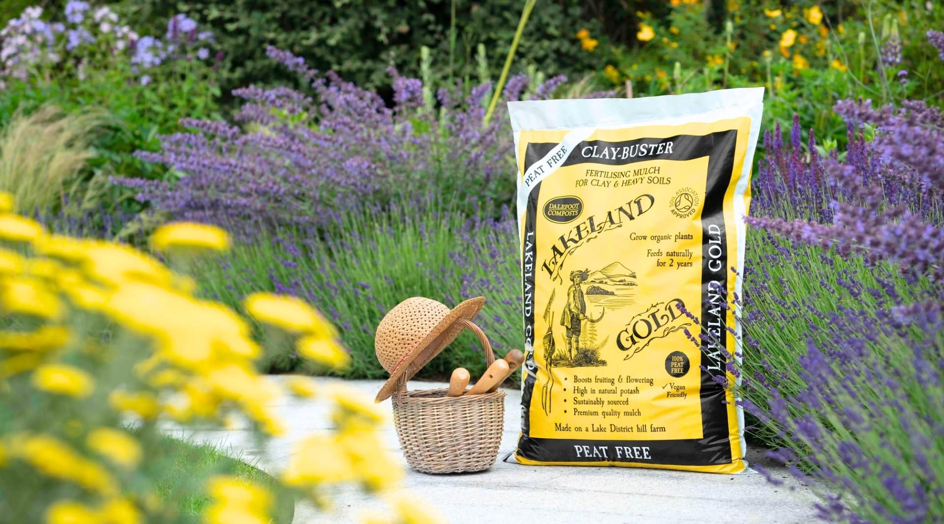 Image by Dalefoot (peat-free-compost)