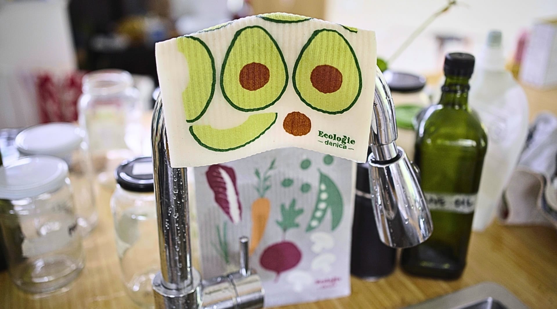 Image by Sustainable Jungle (Ecologie by Danica) (eco-friendly-cleaning-products)