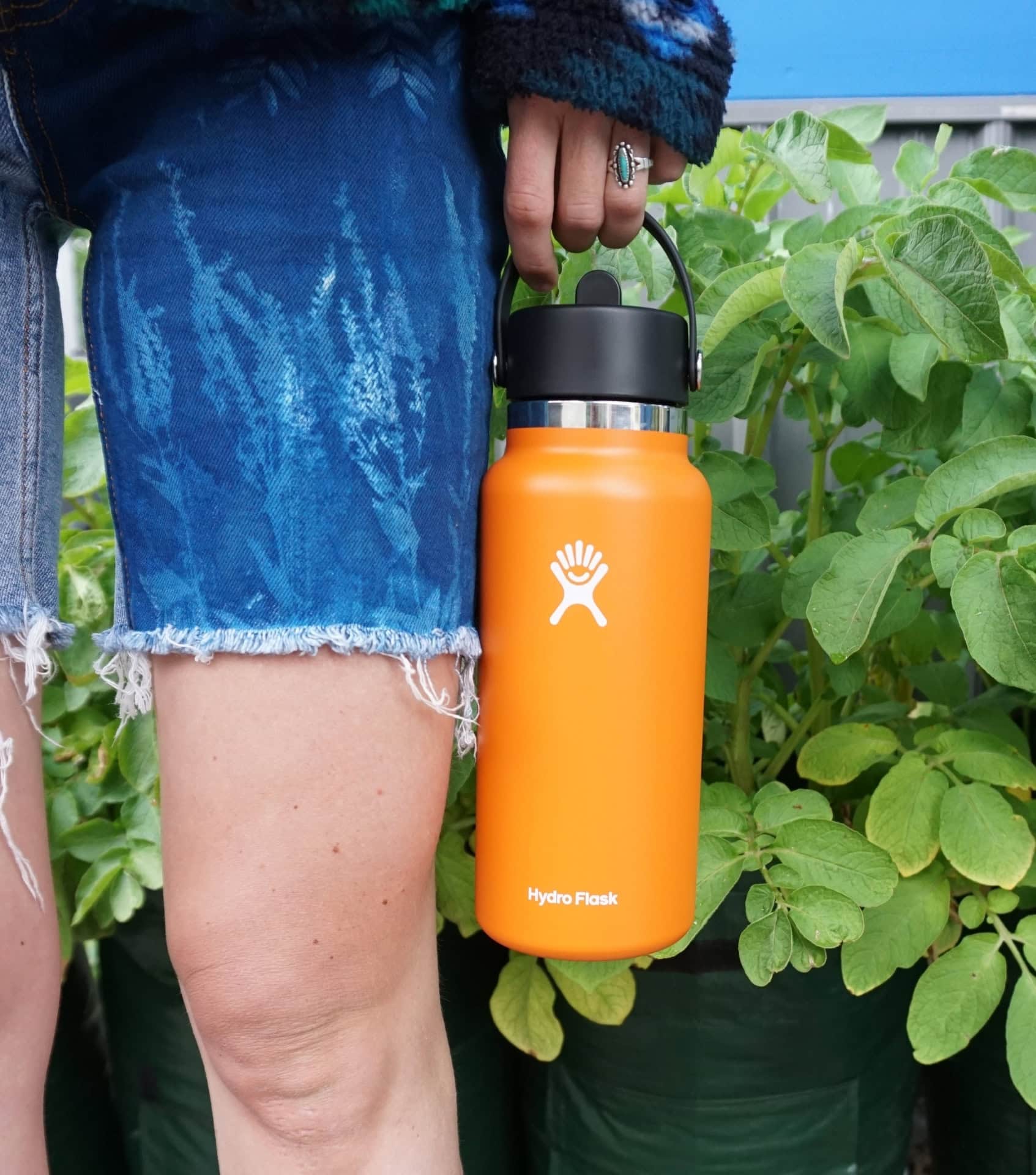 Image by Sustainable Jungle (Hydro Flask) (sustainable-stocking-stuffers)