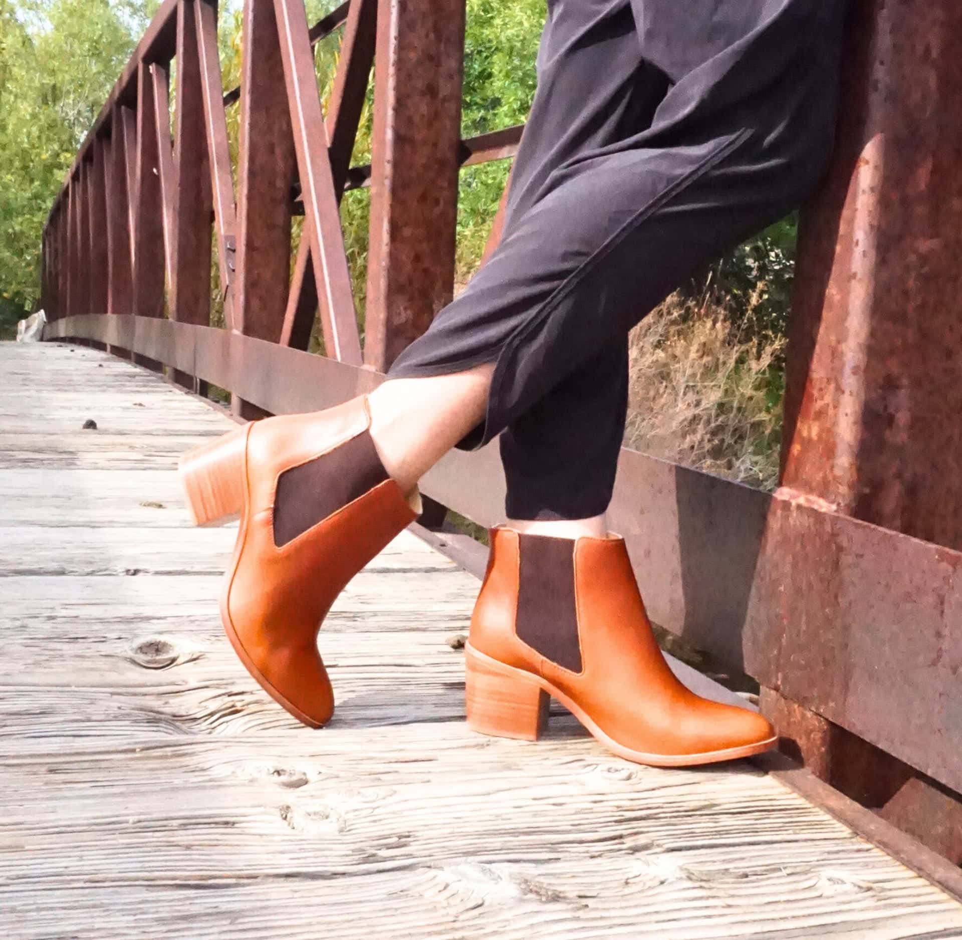 Image by Sustainable Jungle (Nisolo) (sustainable-boots)