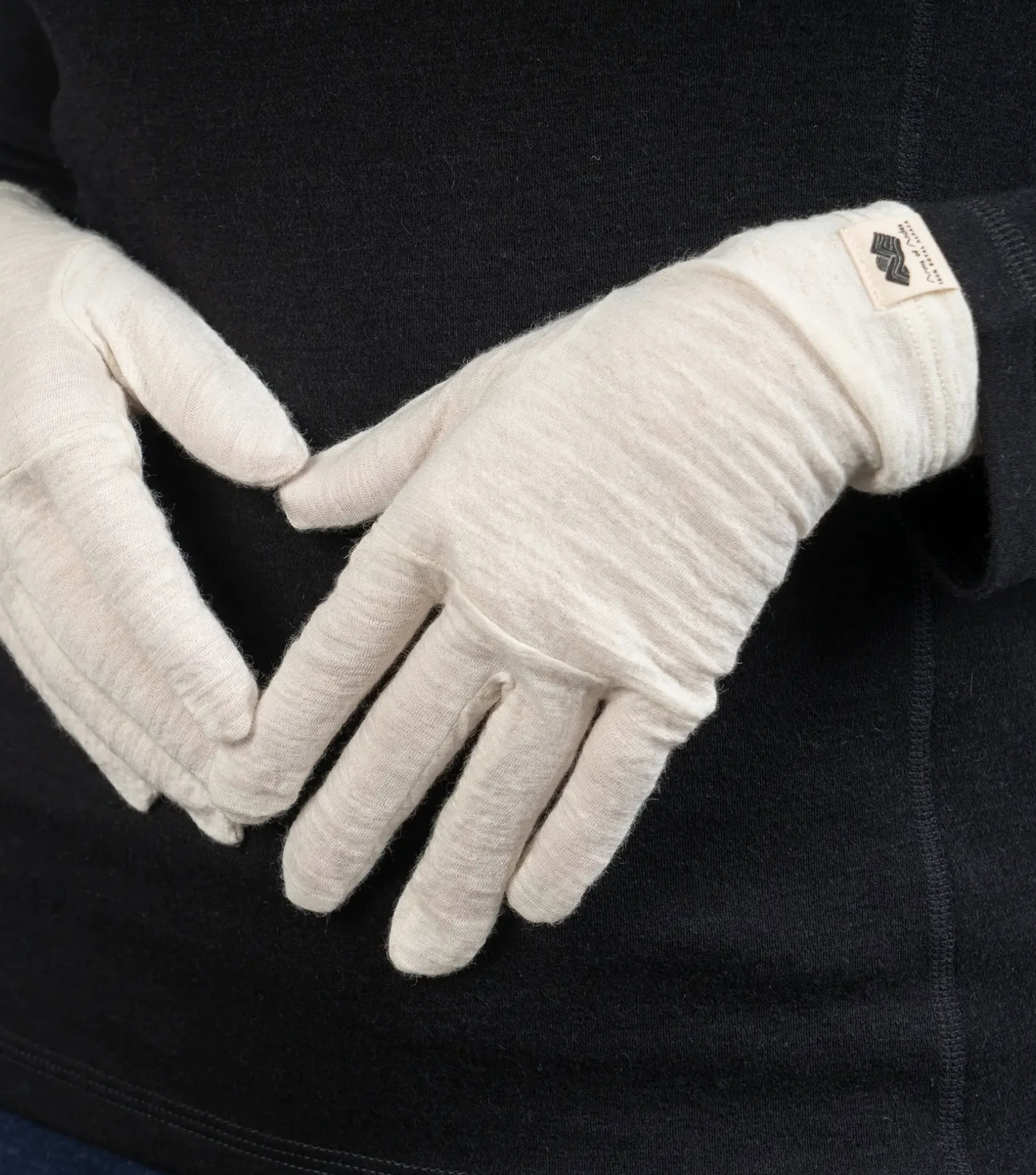 Image by Arms of Andes (sustainable-gloves) (2)