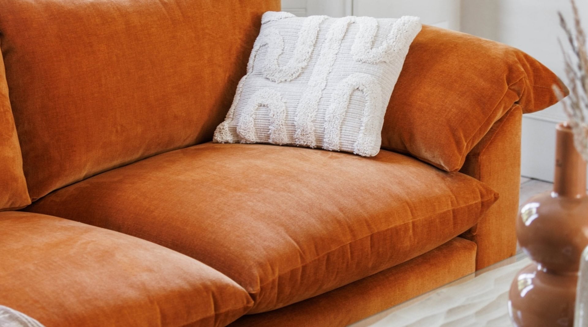 Image by Barker & Stonehouse (sustainable-sofas-couches)