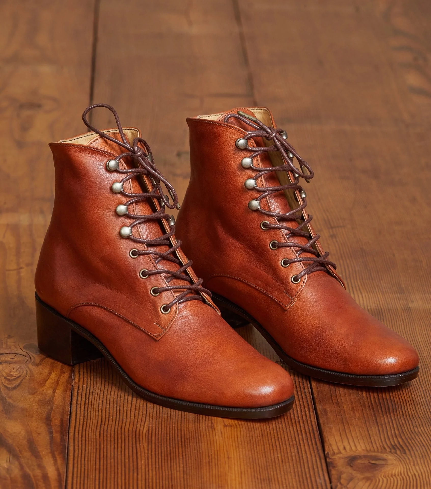 Image by Christy Dawn (sustainable-boots)
