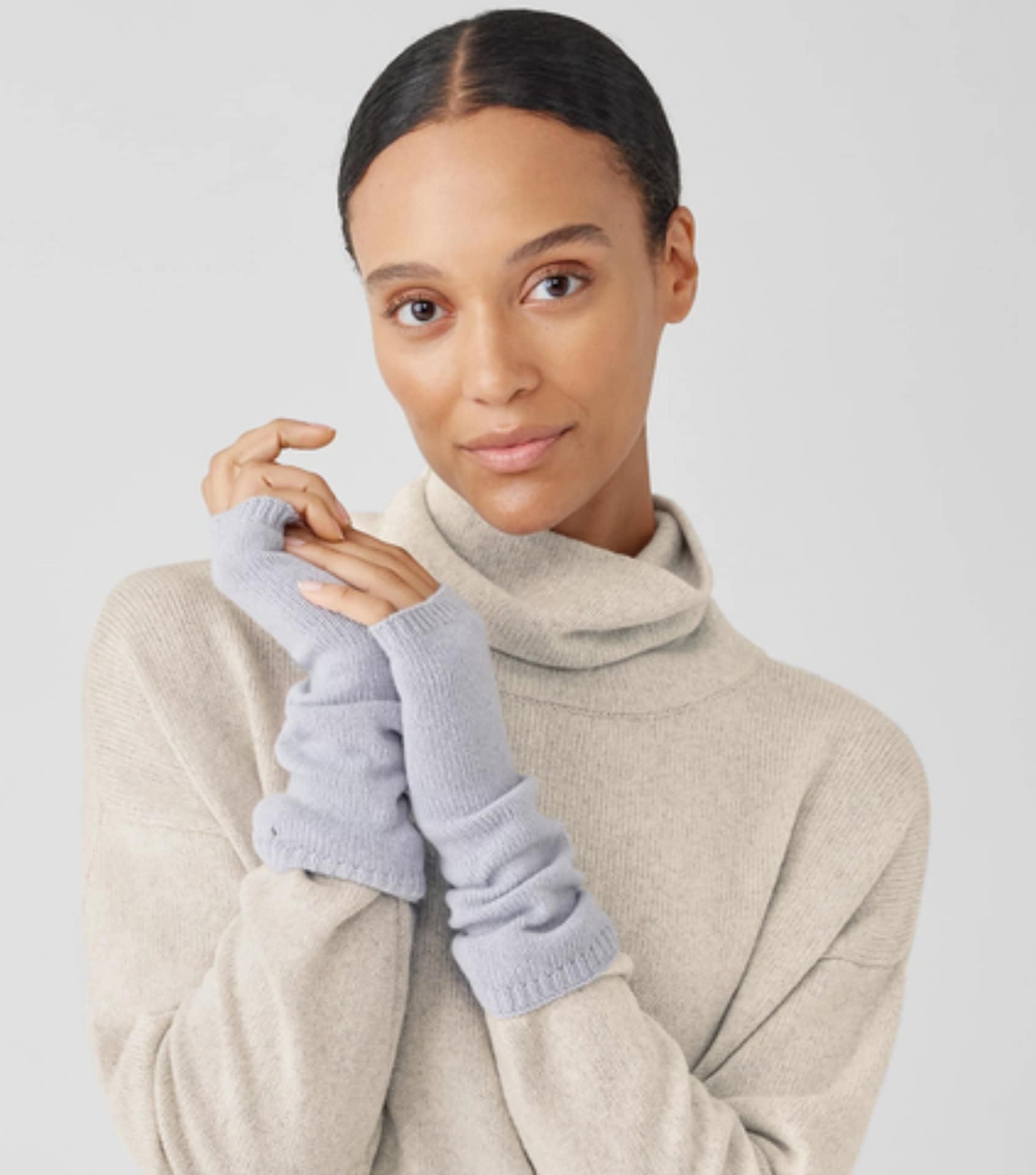 Image by Eileen Fisher (sustainable-gloves) (2)