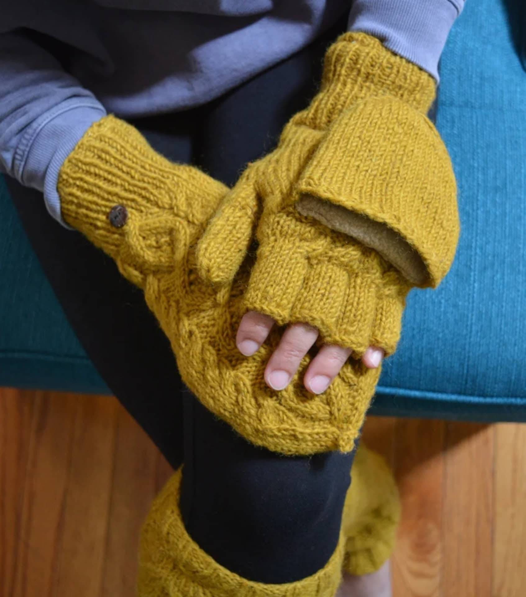 Image by Fortlandic (sustainable-gloves)