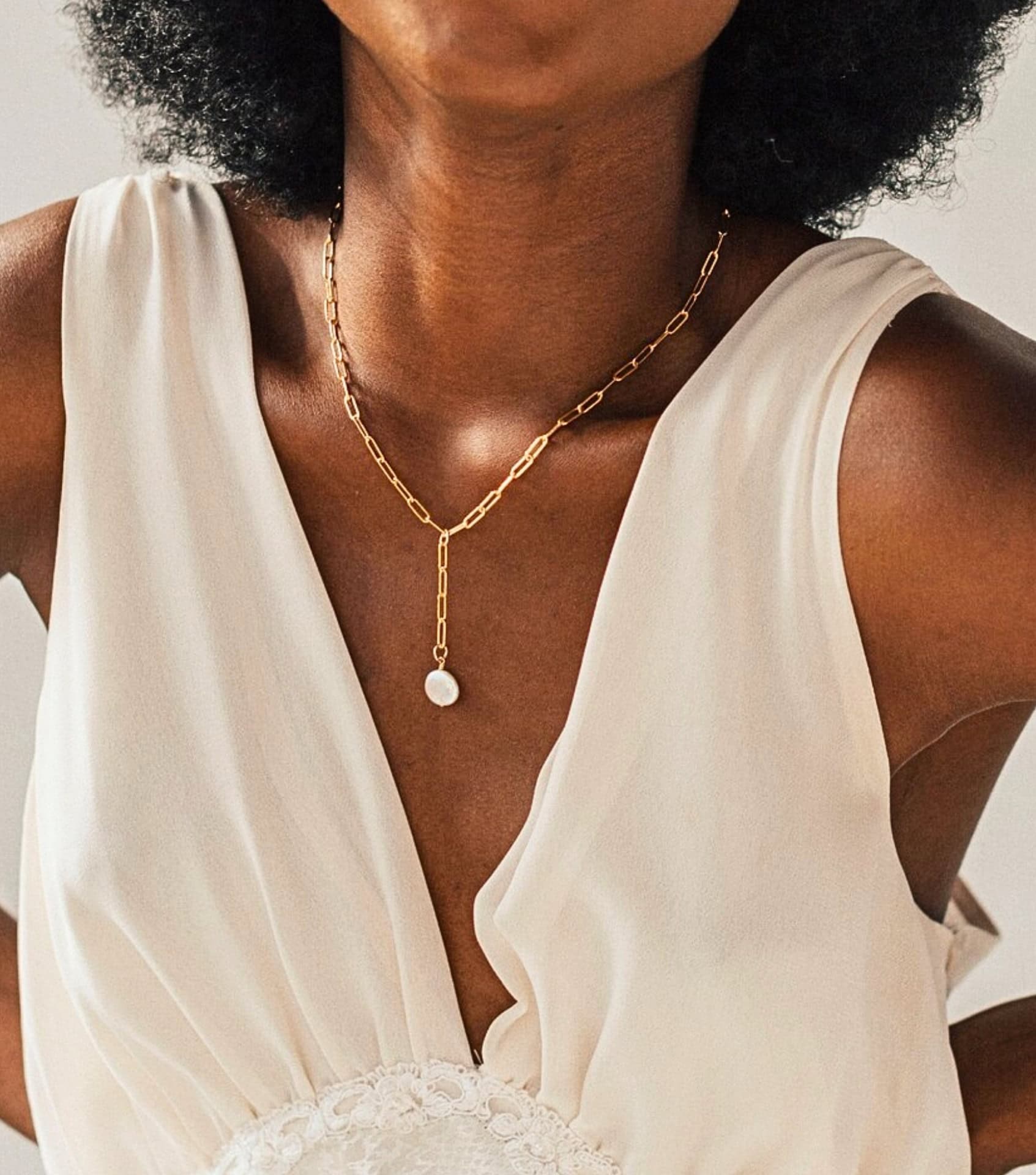 Image by Lace & Pearls Jewelry (black-owned-jewelry-etsy) (2)