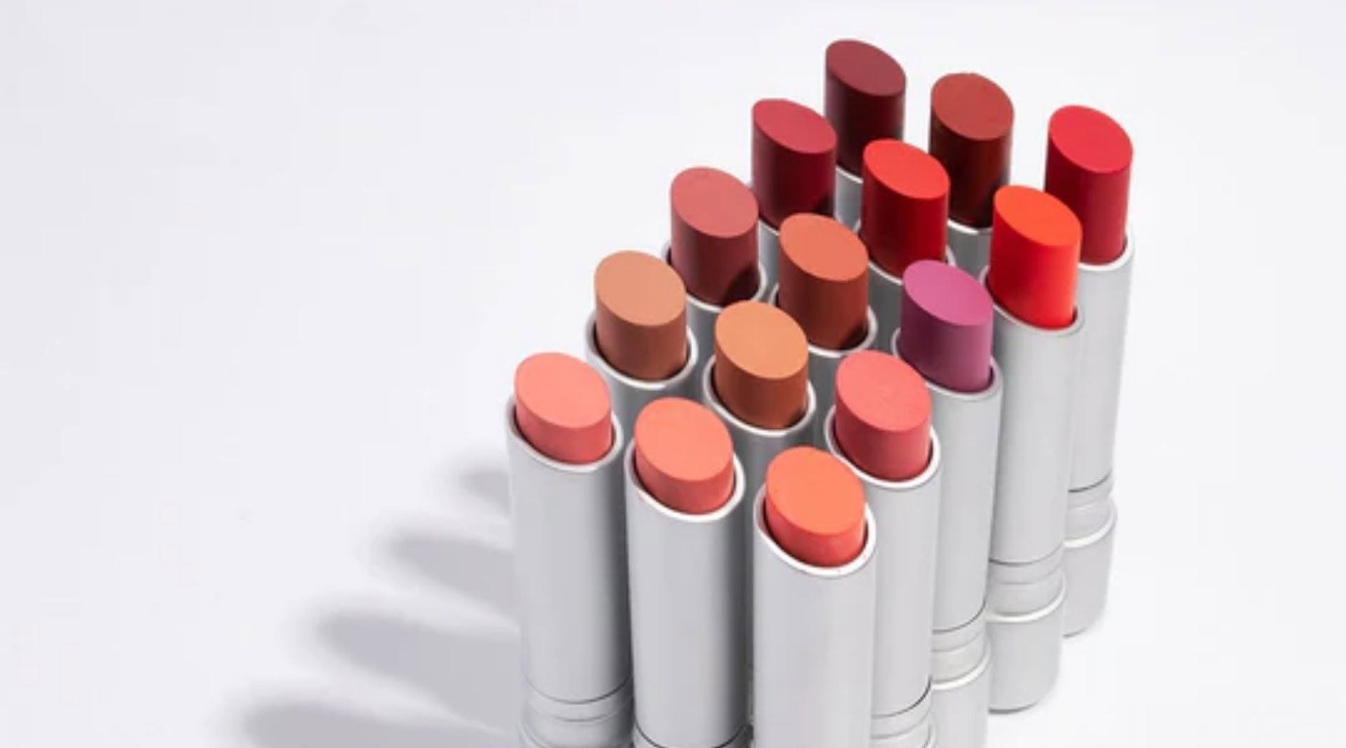 Image by RMS Beauty (sustainable-lipsticks)