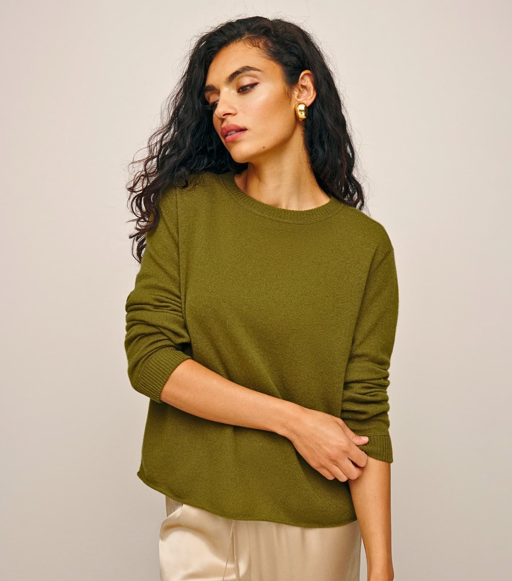 Image by Reformation (sustainable-sweaters) (2)