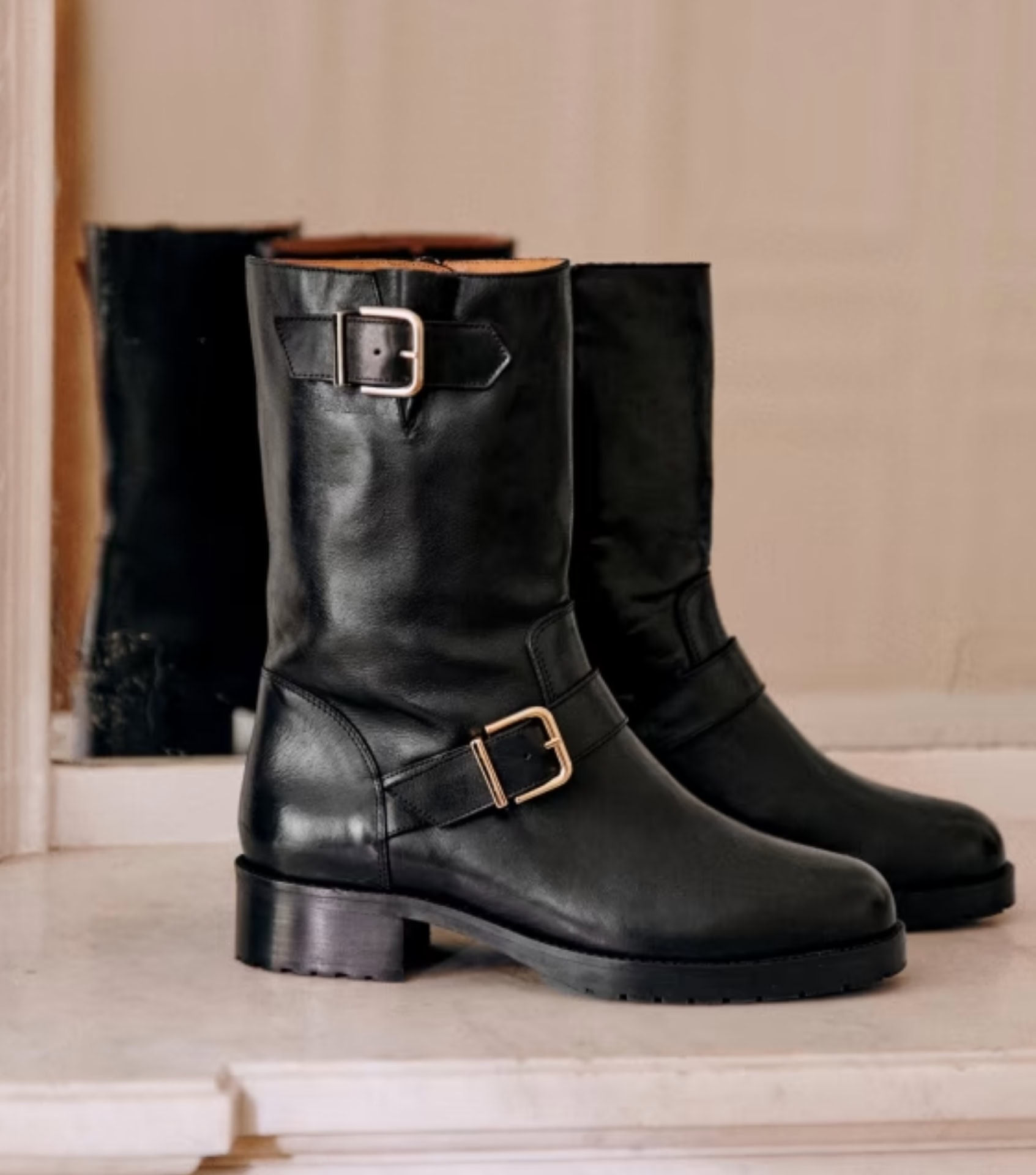 Image by Sezane (sustainable-boots)