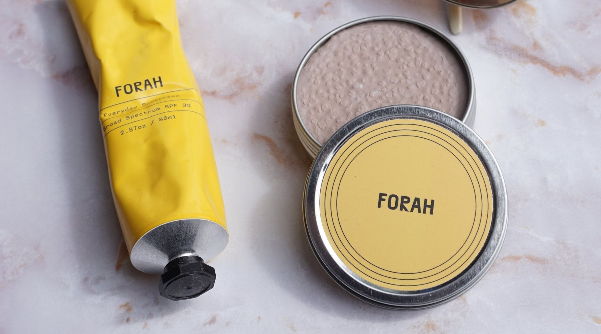 Image by Sustainable Jungle (FORAH) (zero-waste-sunscreen)
