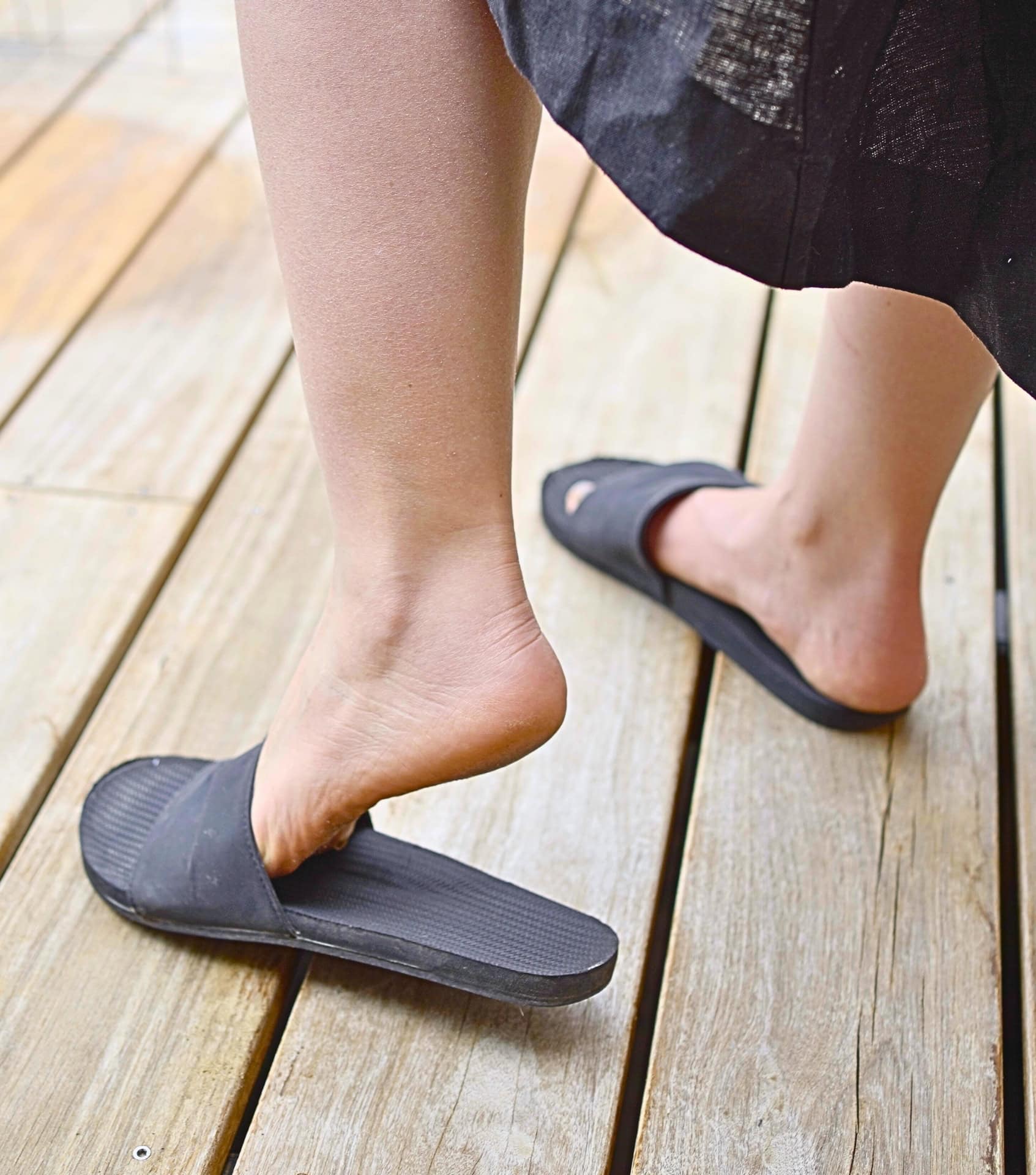 Image by Sustainable Jungle (Indosole) (eco-friendly-recycled-flip-flops) (2)