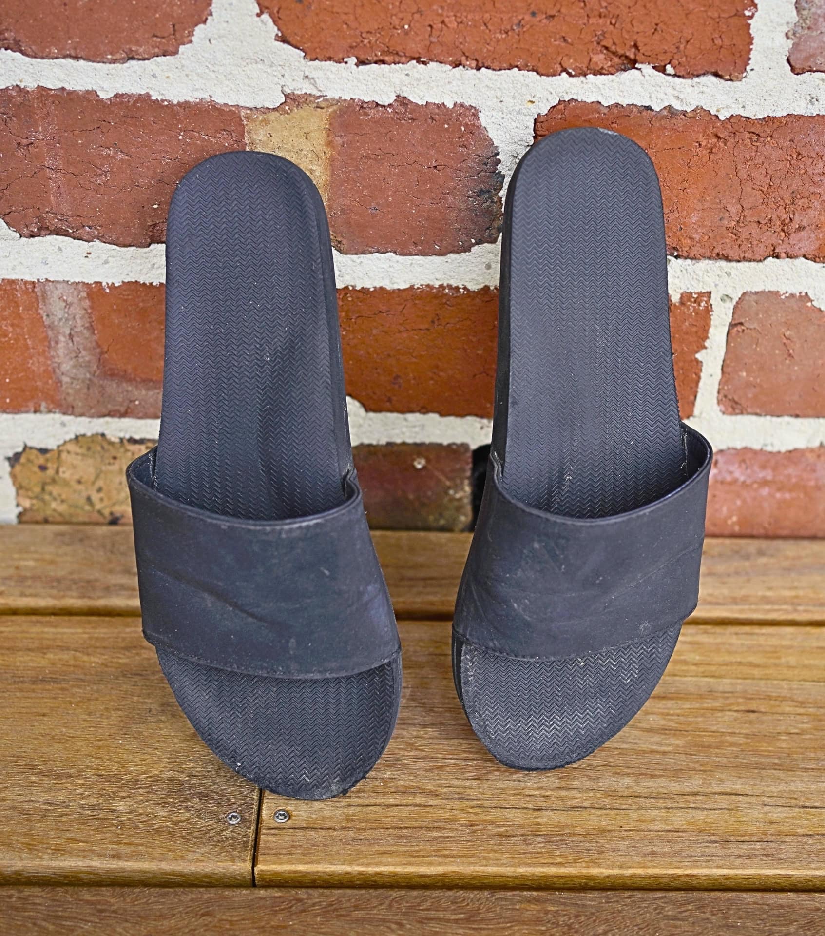Image by Sustainable Jungle (Indosole) (eco-friendly-recycled-flip-flops)