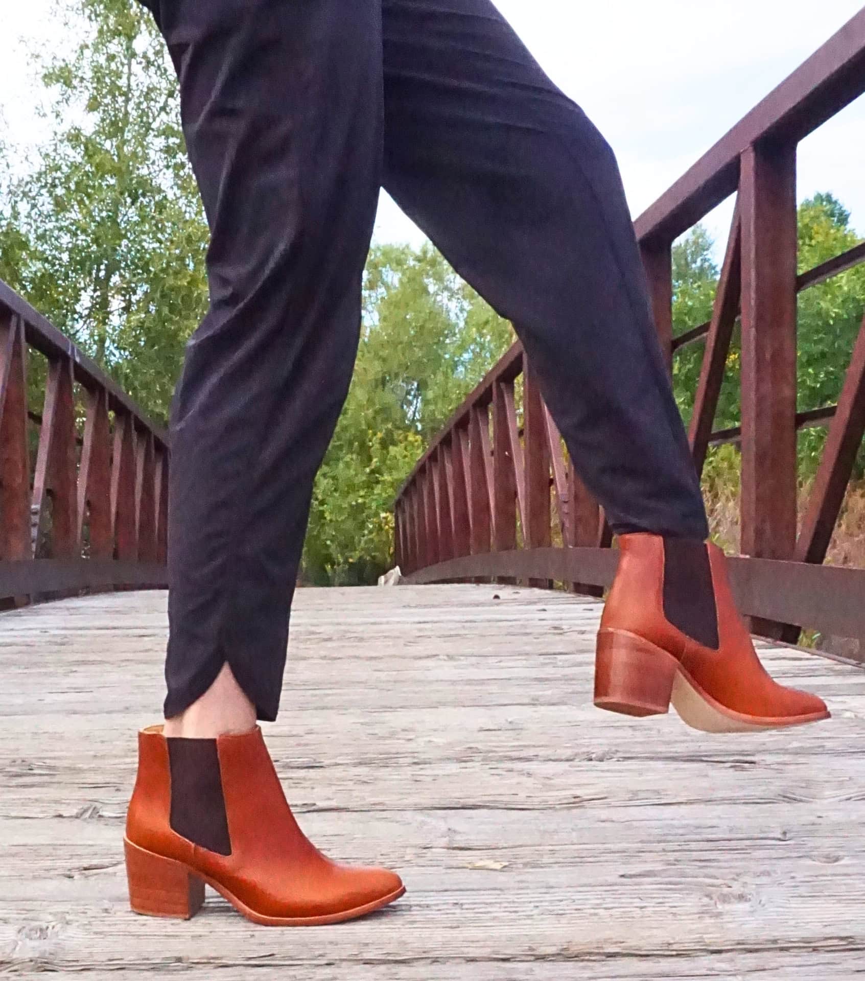 Image by Sustainable Jungle (Nisolo) (sustainable-boots)