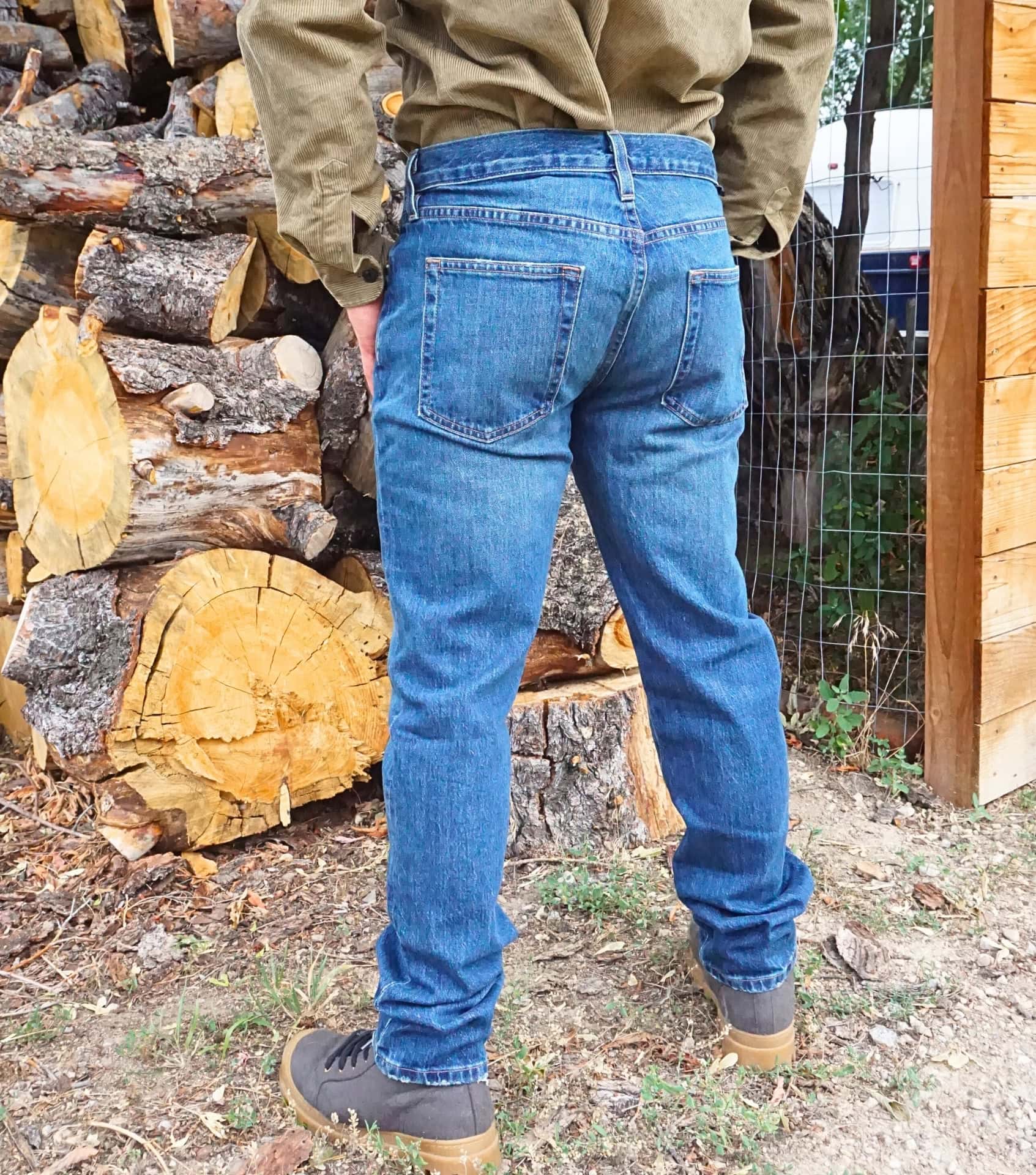 Image by Sustainable Jungle (Outerknown) (sustainable-mens-clothing) (2)
