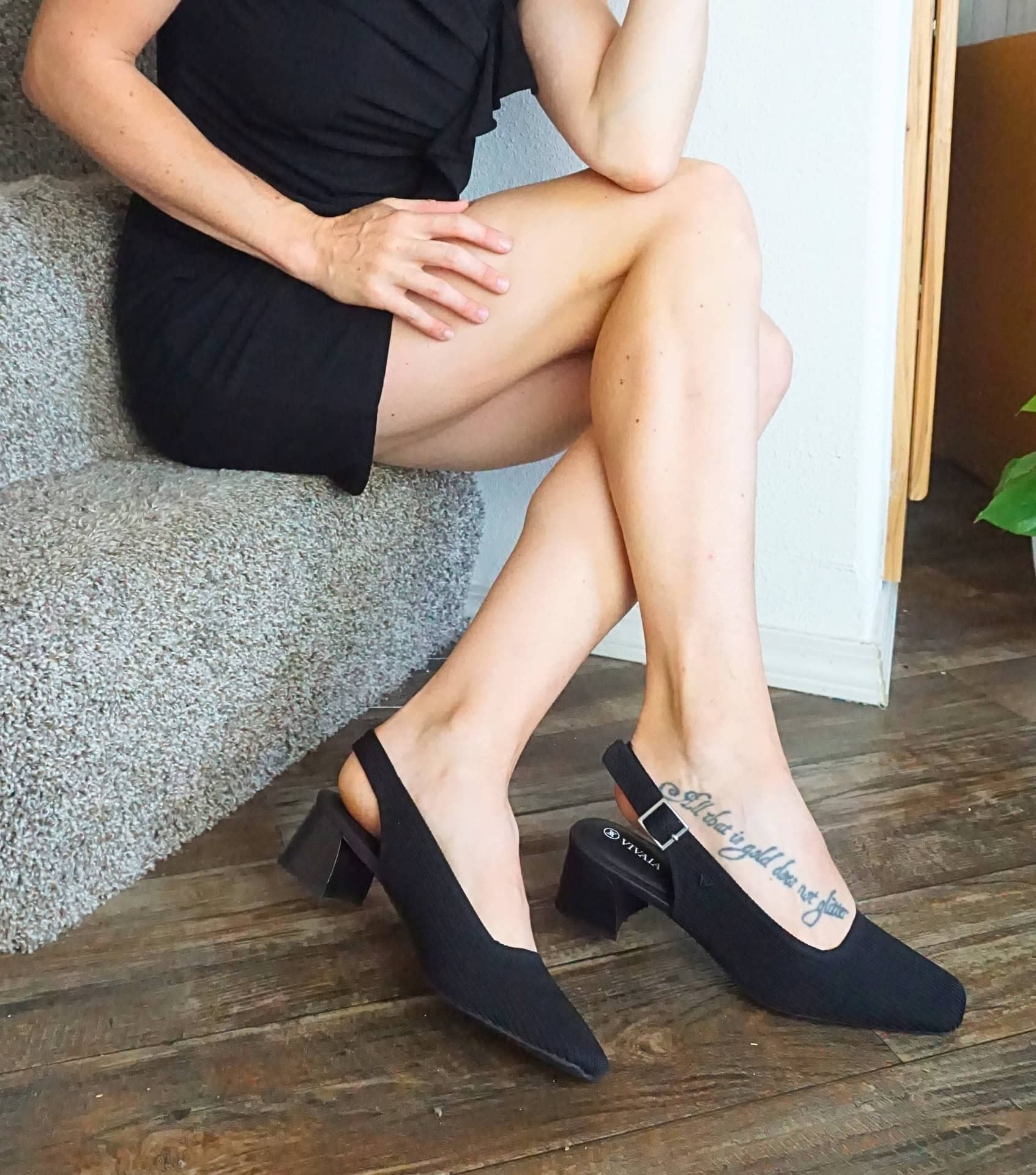 Image by Sustainable Jungle (VIVAIA) (sustainable-sandals)