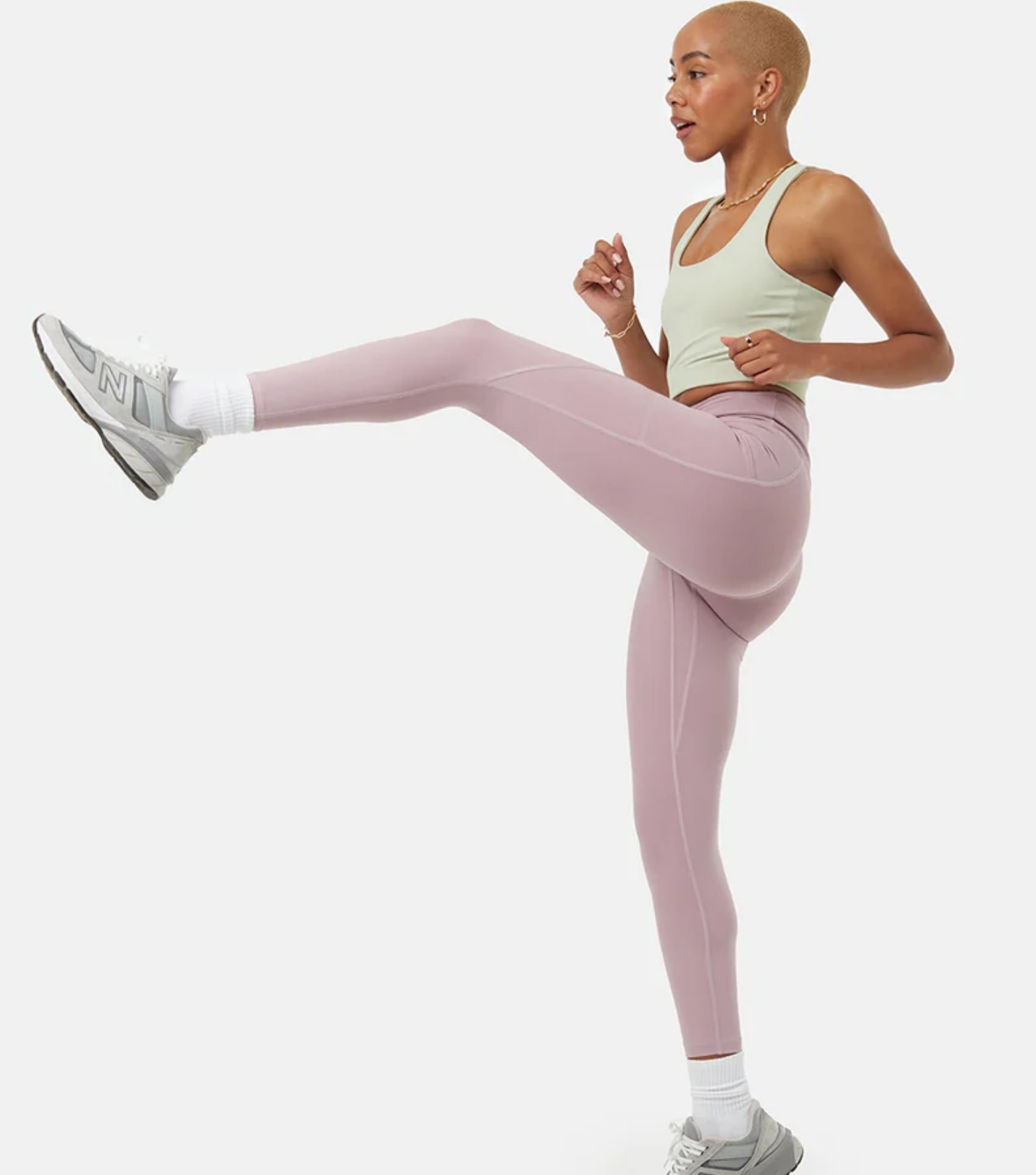 Image by tentree (sustainable-leggings) (2)