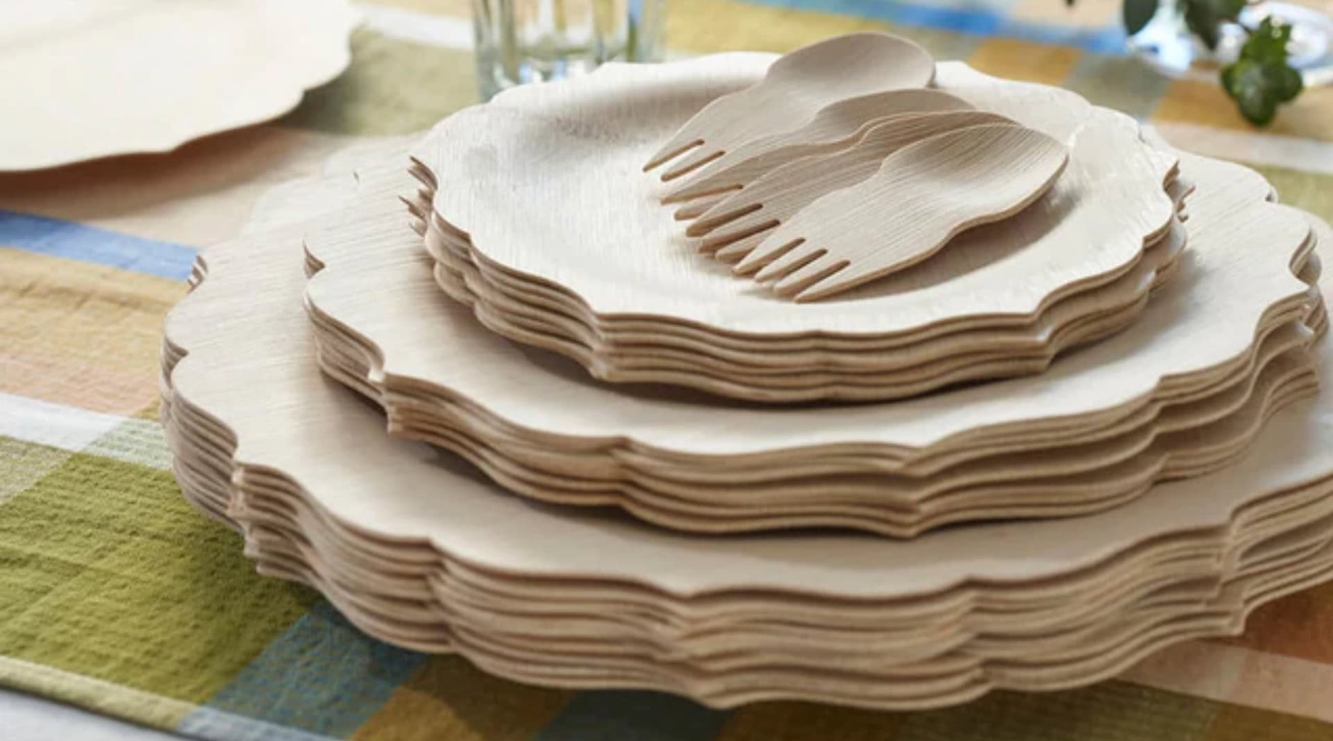Image by Bambu (eco-friendly-dinnerware)