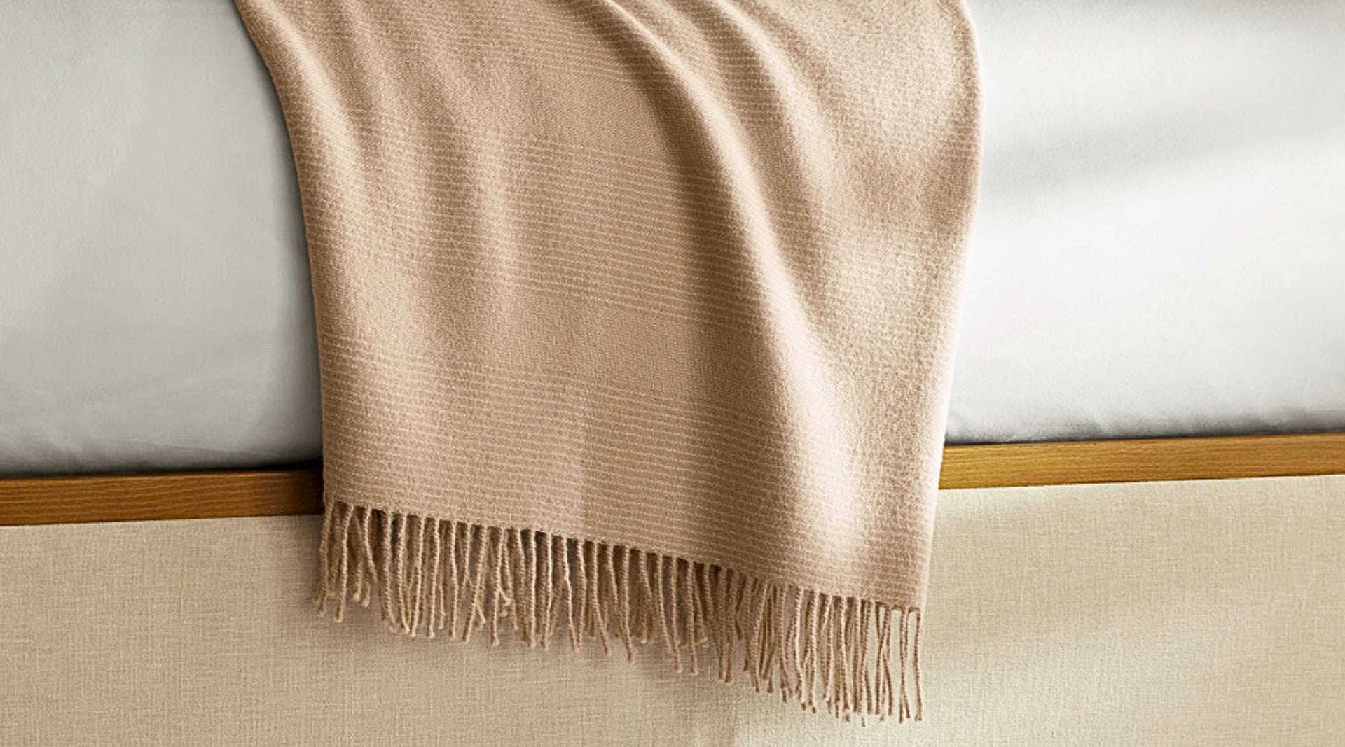 Image by Boll & Branch (sustainable-blankets)