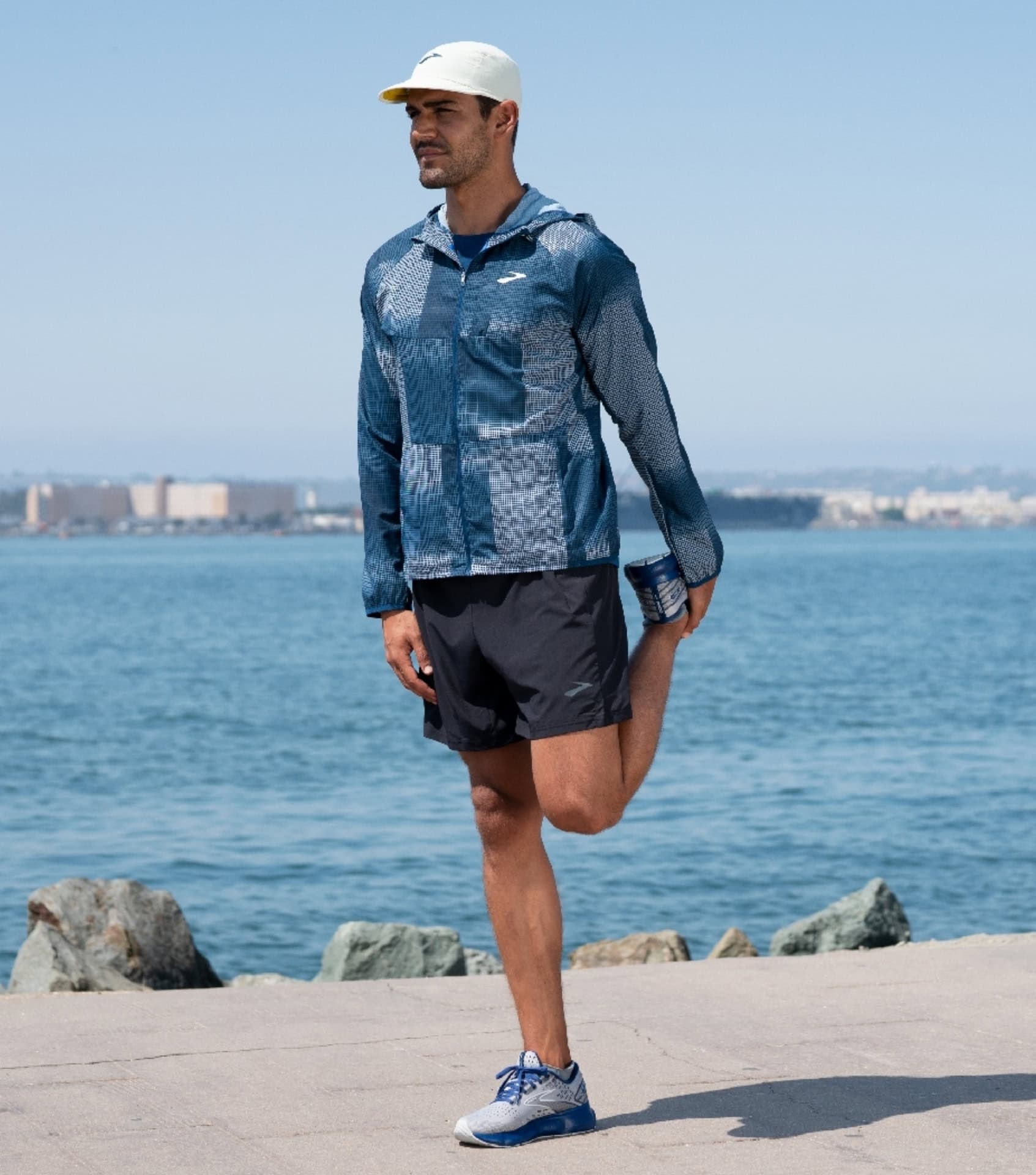 Image by Brooks (sustainable-mens-activewear)
