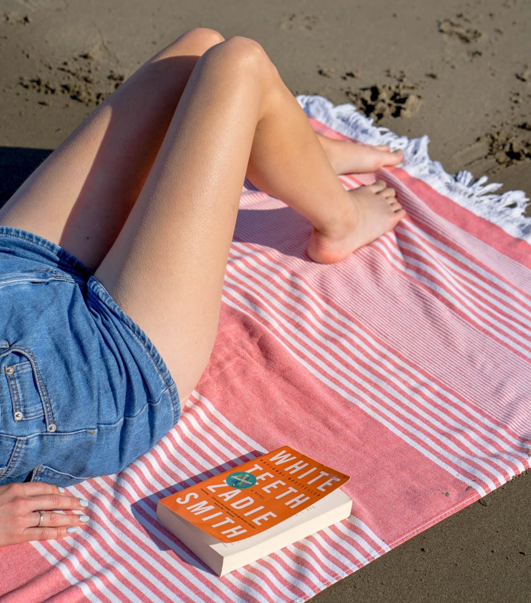 Image by Delilah Home (sustainable-beach-towels) (2)