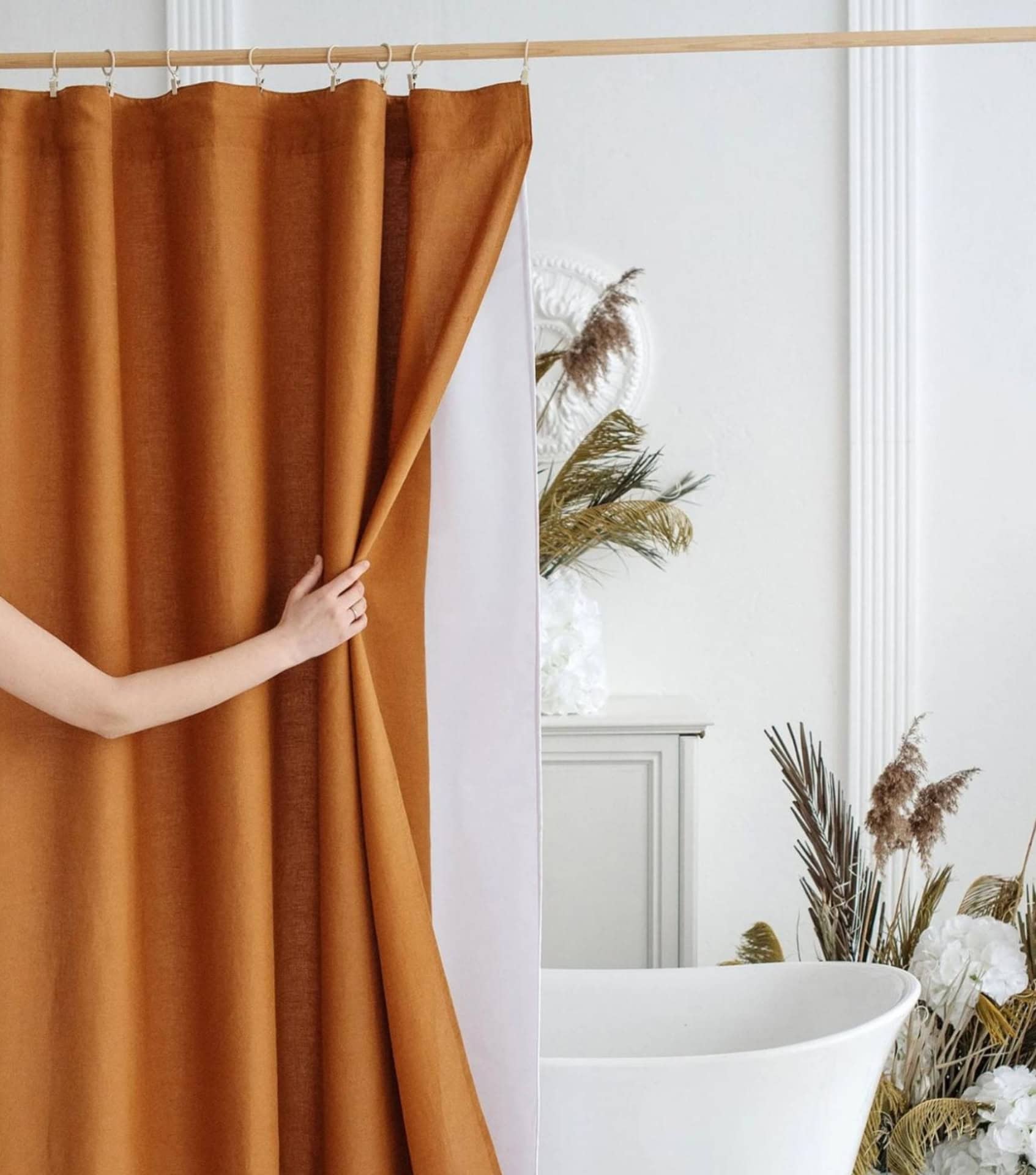 Image by EasyLinenCrafts (non-toxic-shower-curtain)