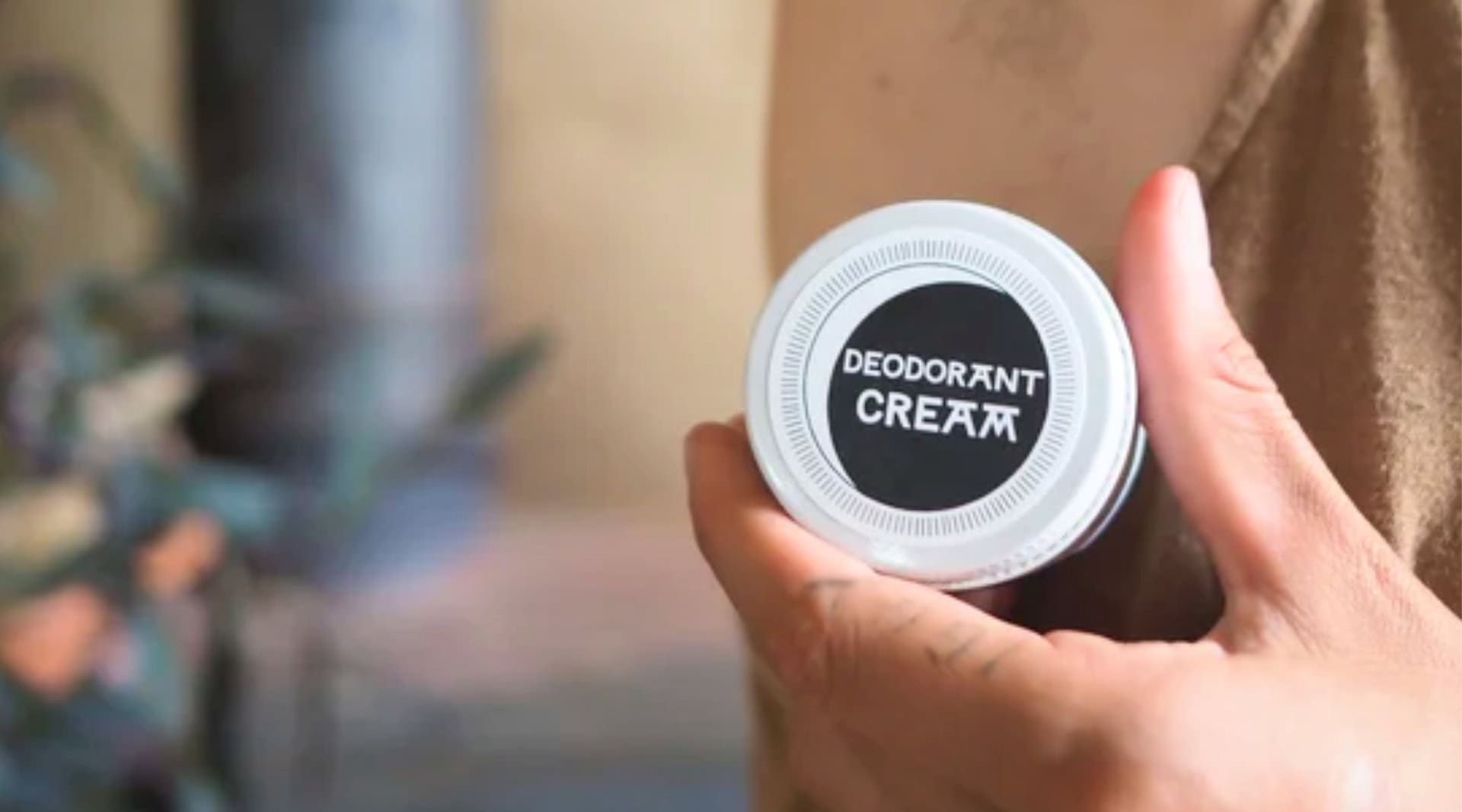 Image by Fat and the Moon (non-toxic-deodorant)