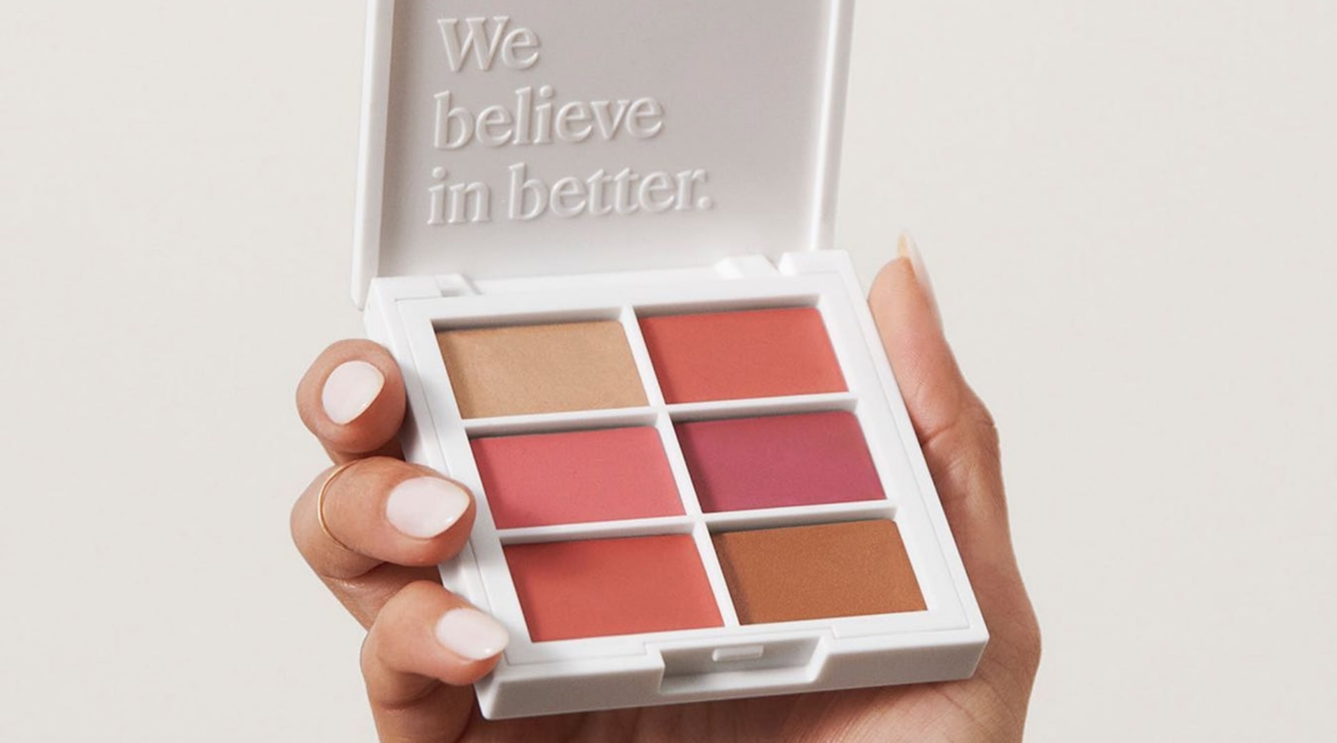 Image by ILIA Beauty (natural-organic-makeup)