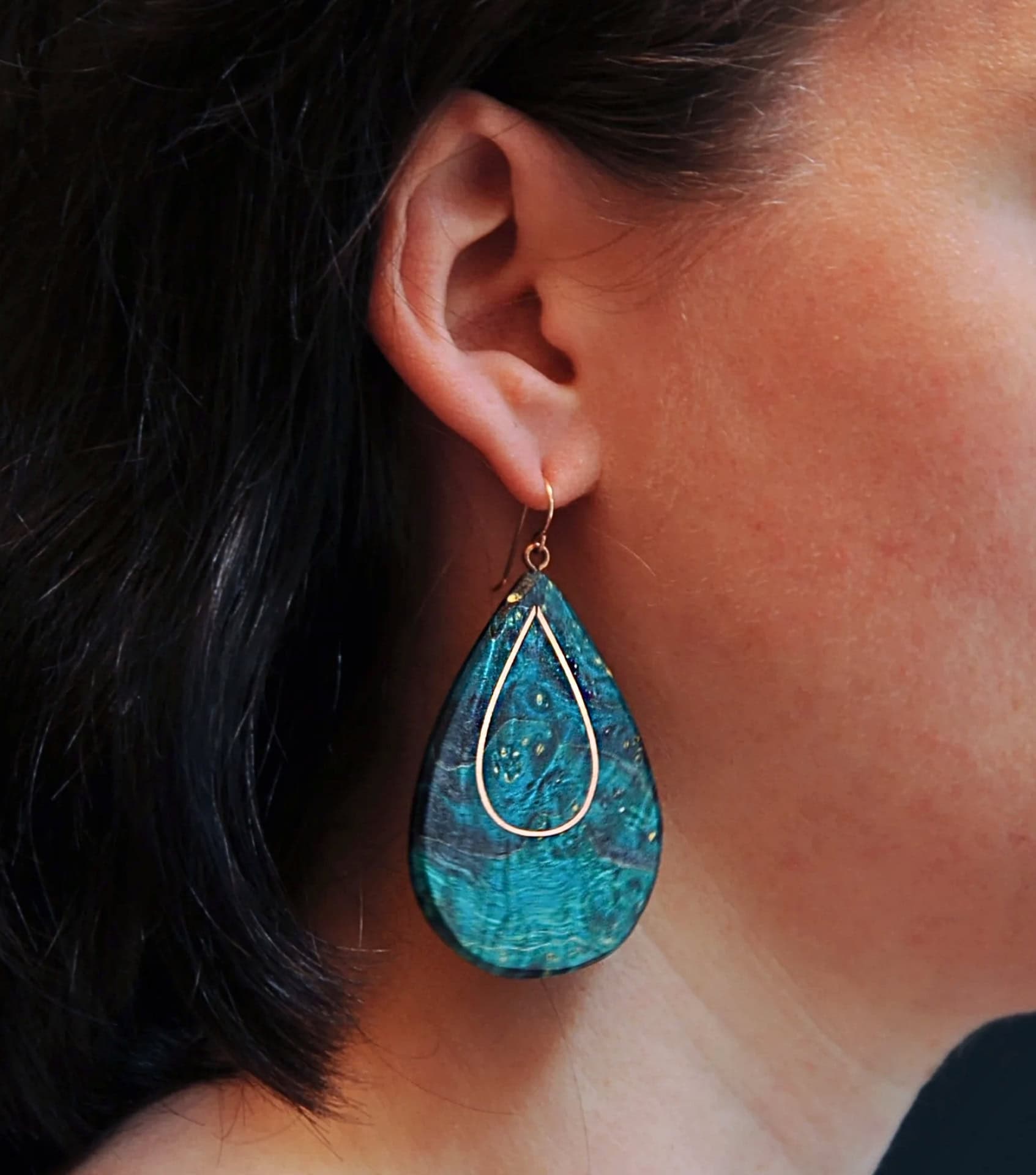 Image by Josiah Eidmann Studios (artisan-handmade-jewelry)