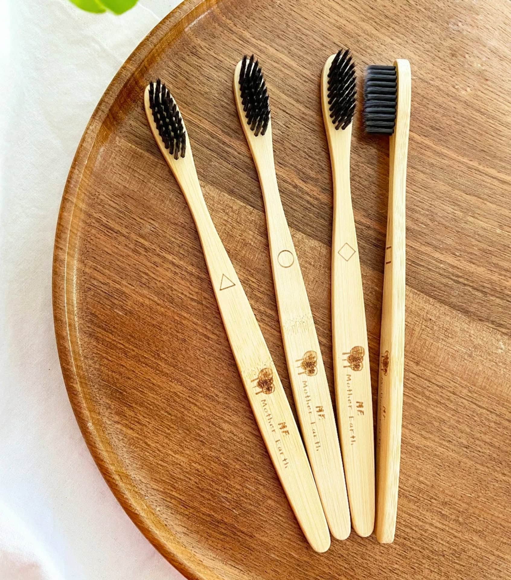 Image by Me Mother Earth (sustainable-toothbrushes)