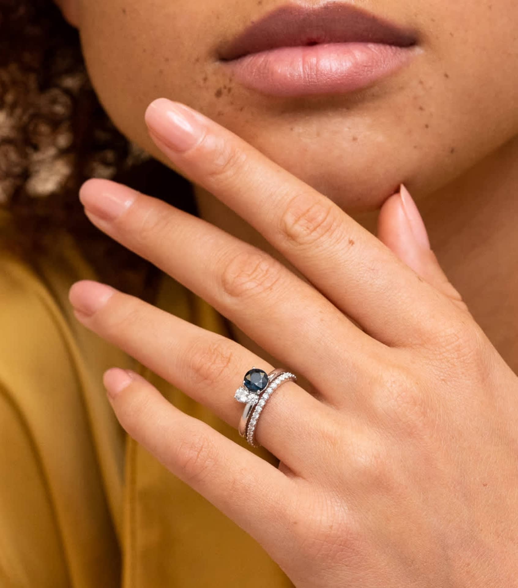Image by Mejuri (ethical-engagement-rings) (2)
