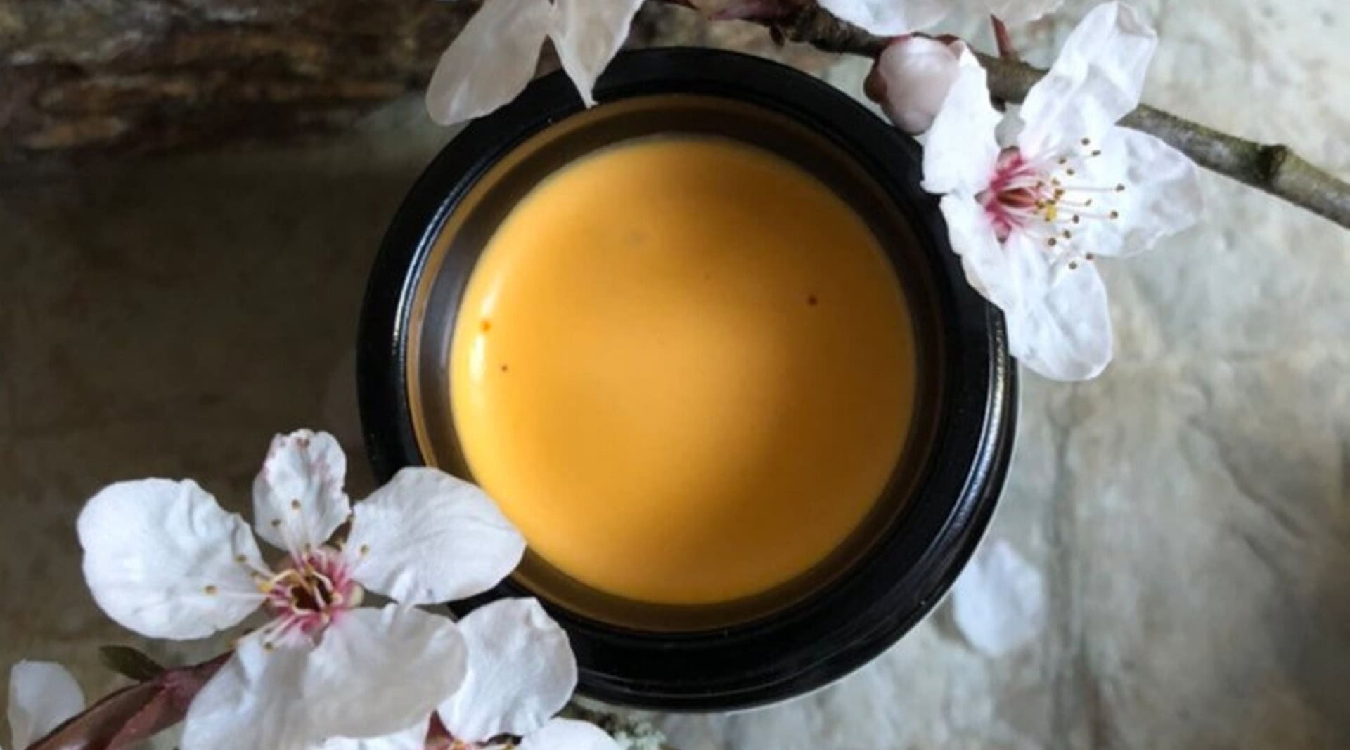 Image by Natural Wisdom Spa (zero-waste-lotion)