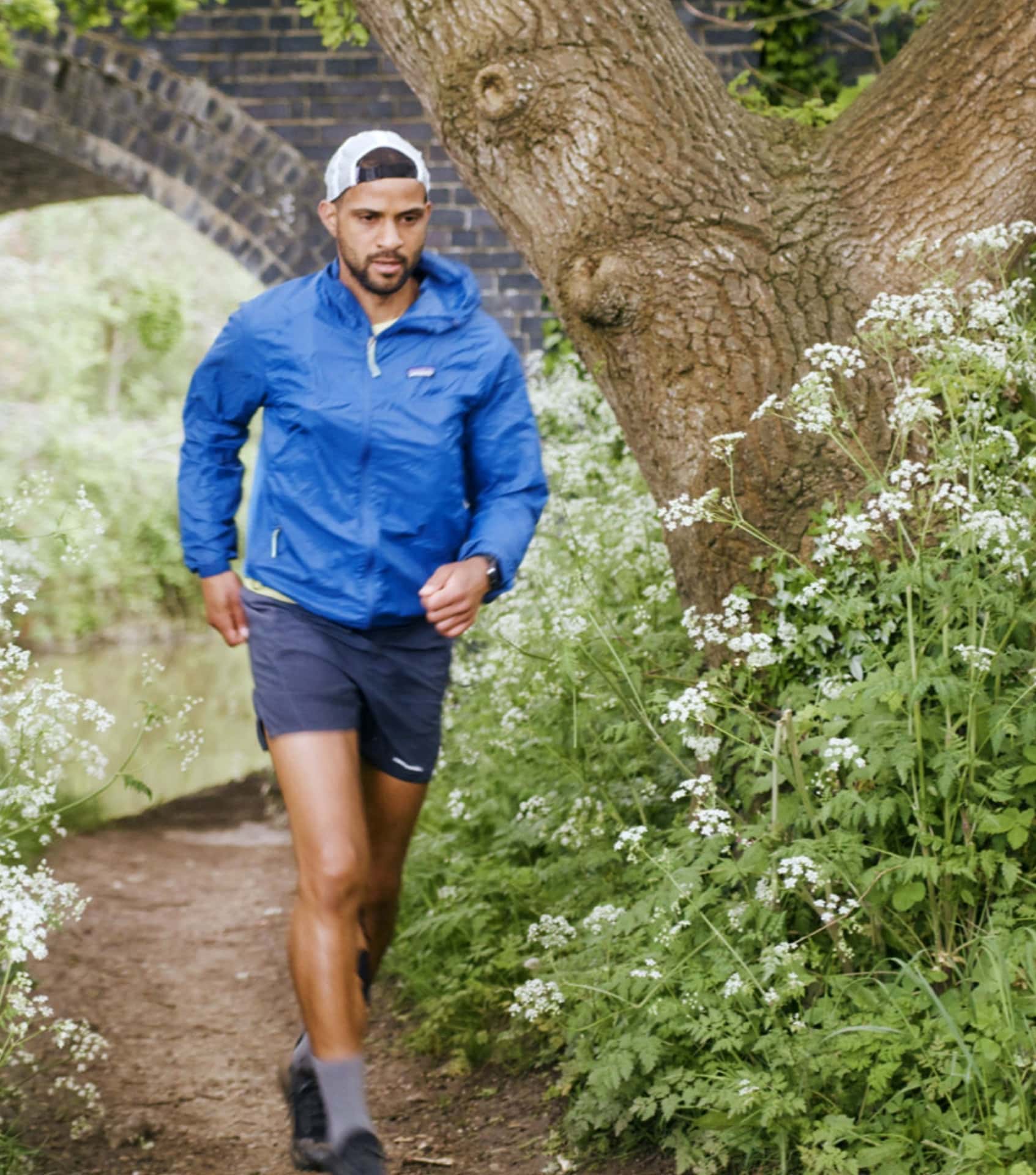 Image by Patagonia (sustainable-mens-activewear)
