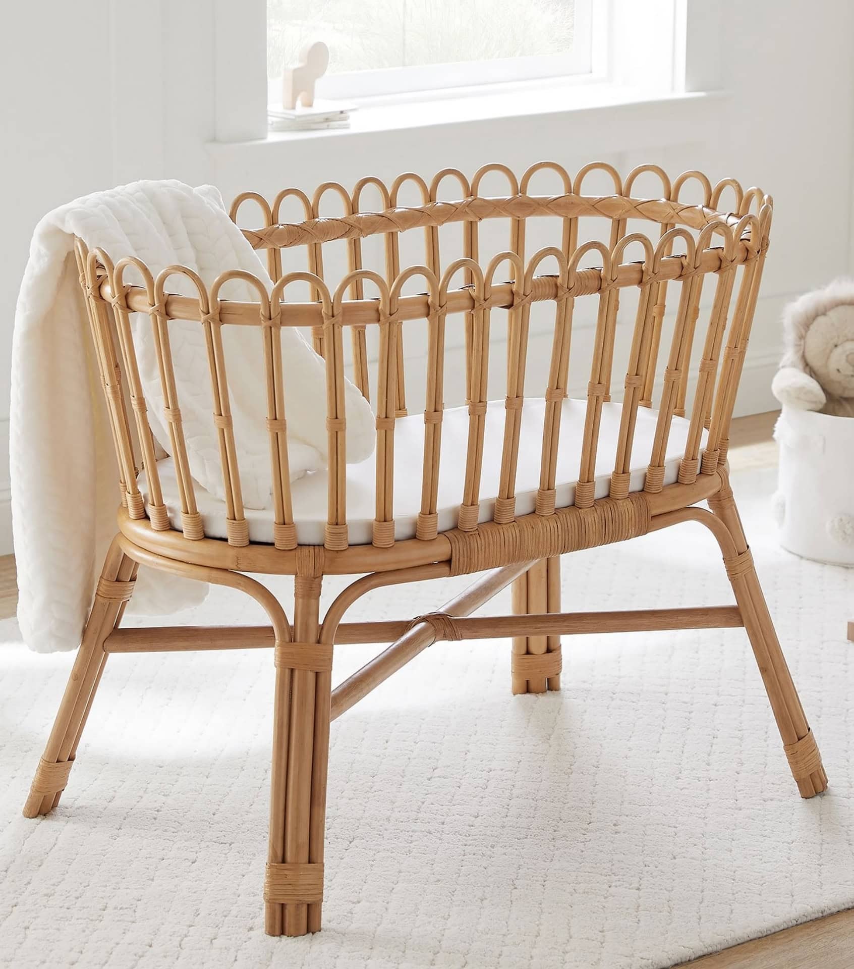 Image by Pottery Barn Kids (non-toxic-bassinets) (2)