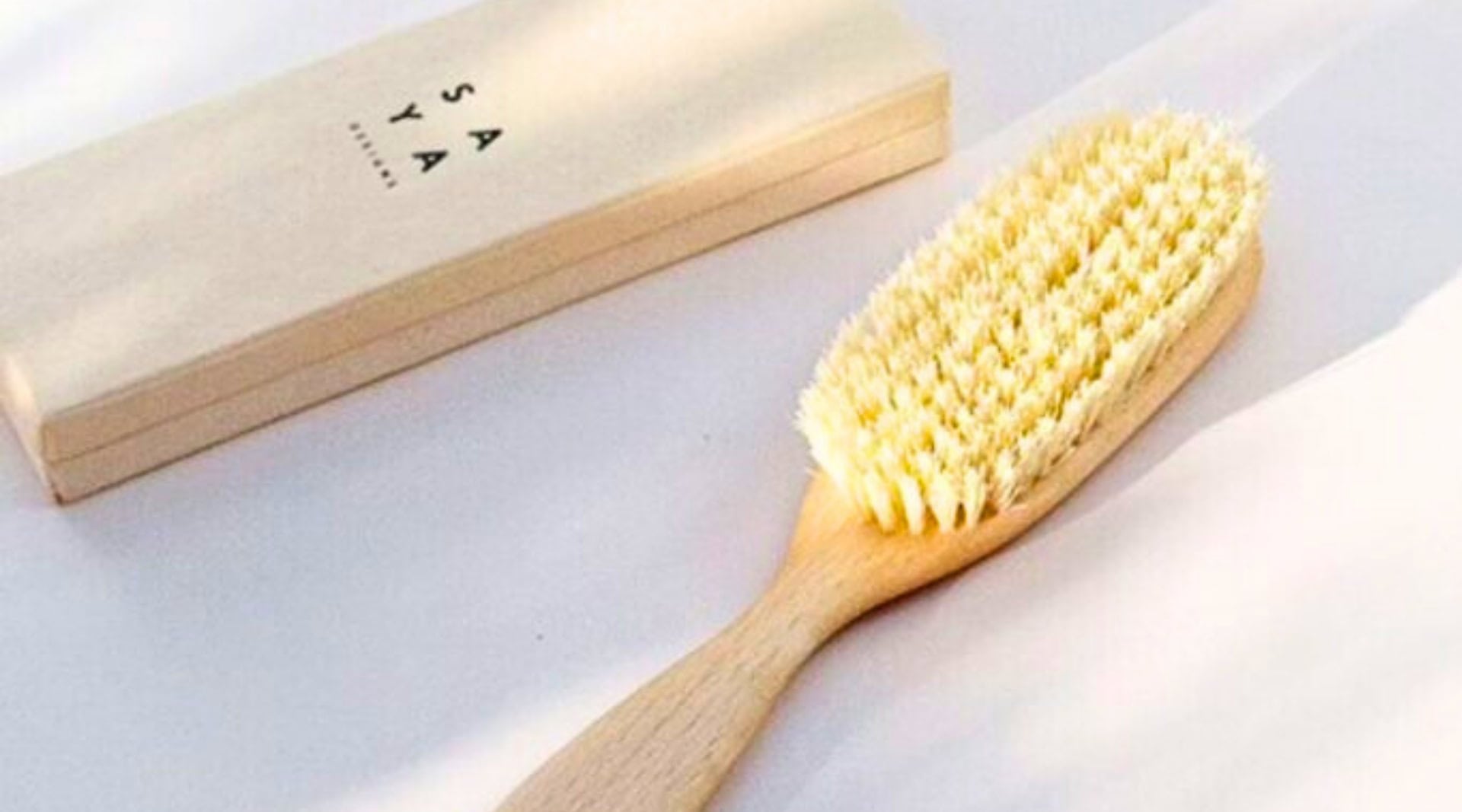 Image by Saya Designs (eco-friendly-hair-brushes)