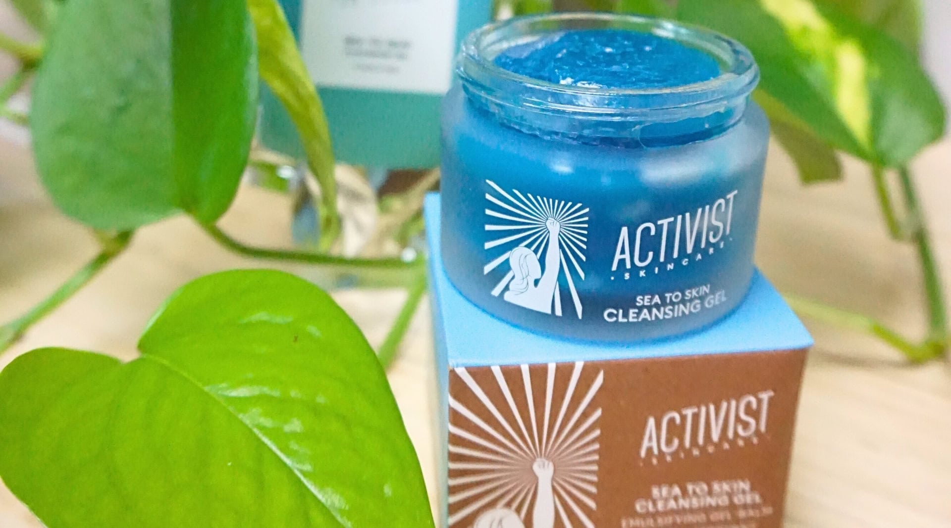 Image by Sustainable Jungle (Activist Skincare) (sustainable-makeup-remover)