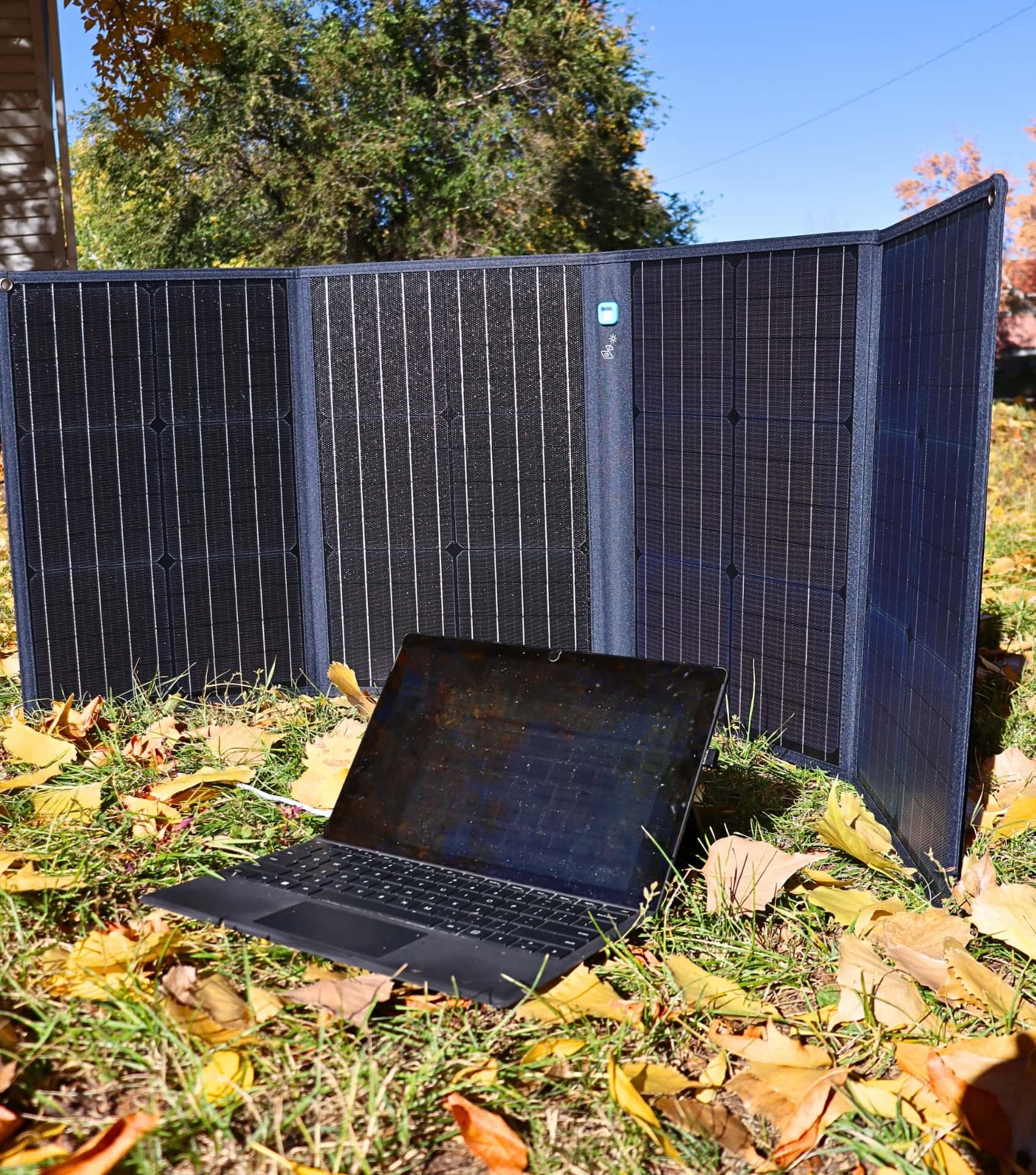 Image by Sustainable Jungle (Anker) (portable-solar-panels) (2)