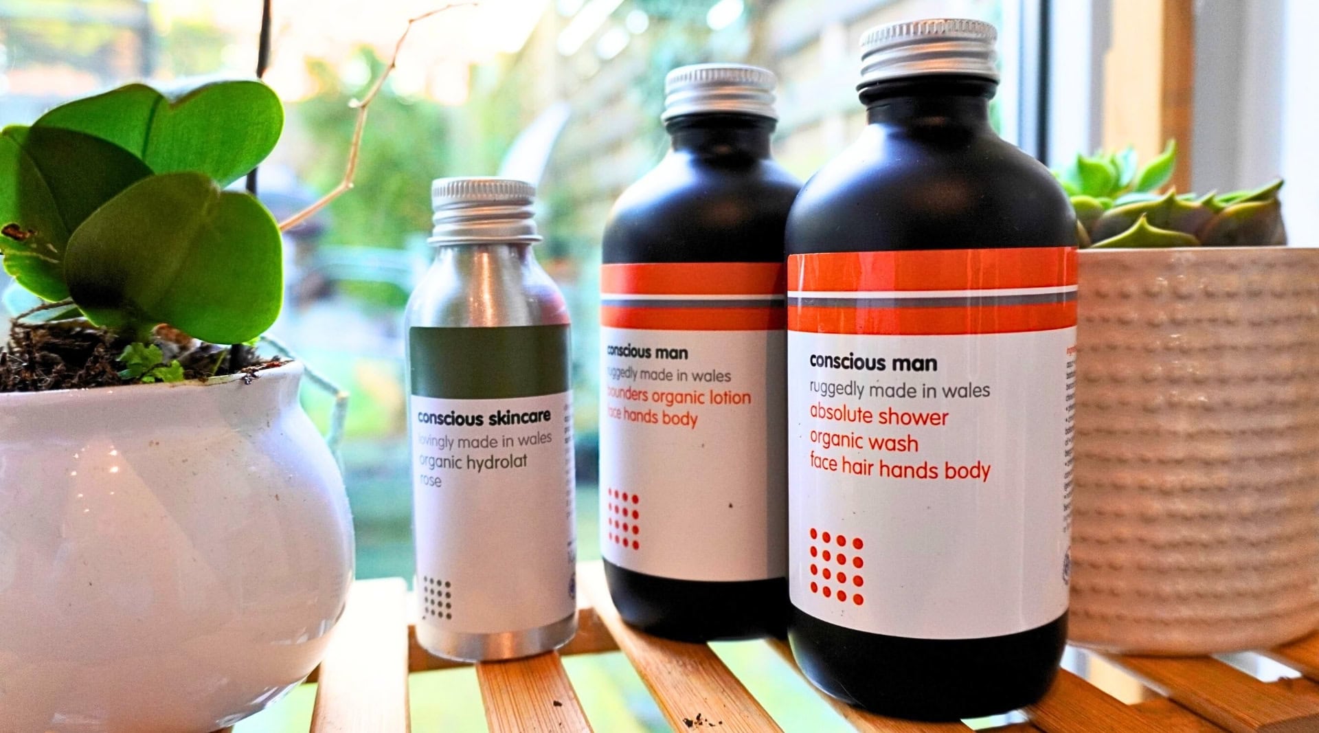 Image by Sustainable Jungle (Conscious Skincare) (zero-waste-face-wash)