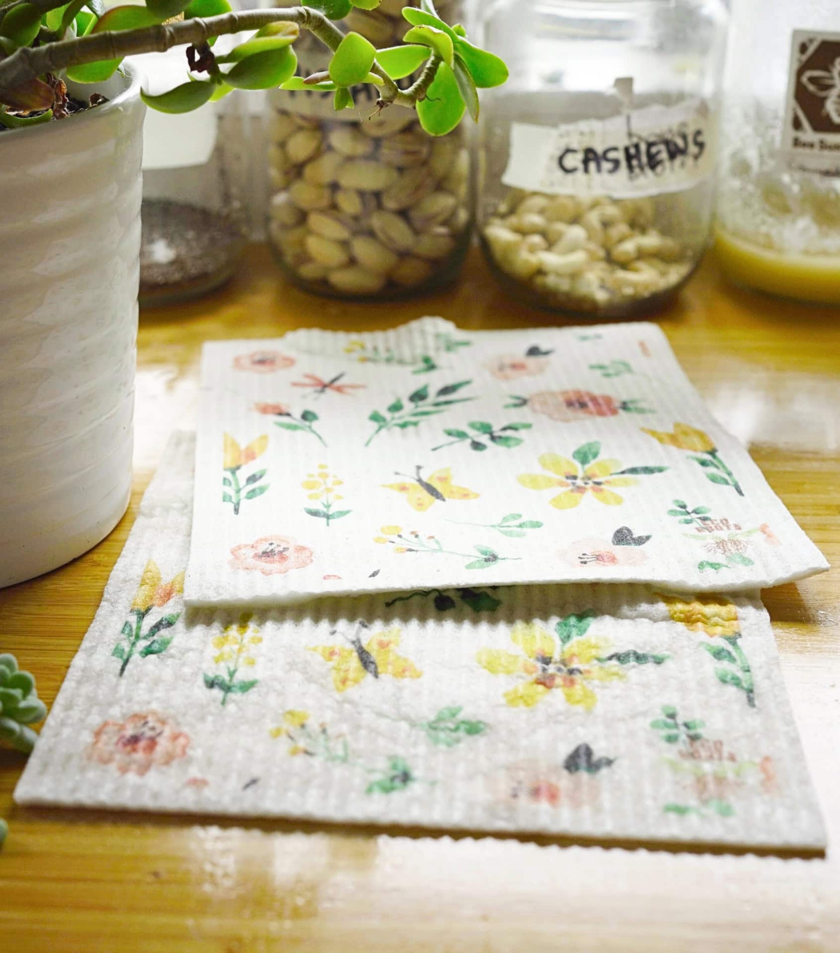 Image by Sustainable Jungle (EcoRoots) (paper-towel-alternatives) (2)