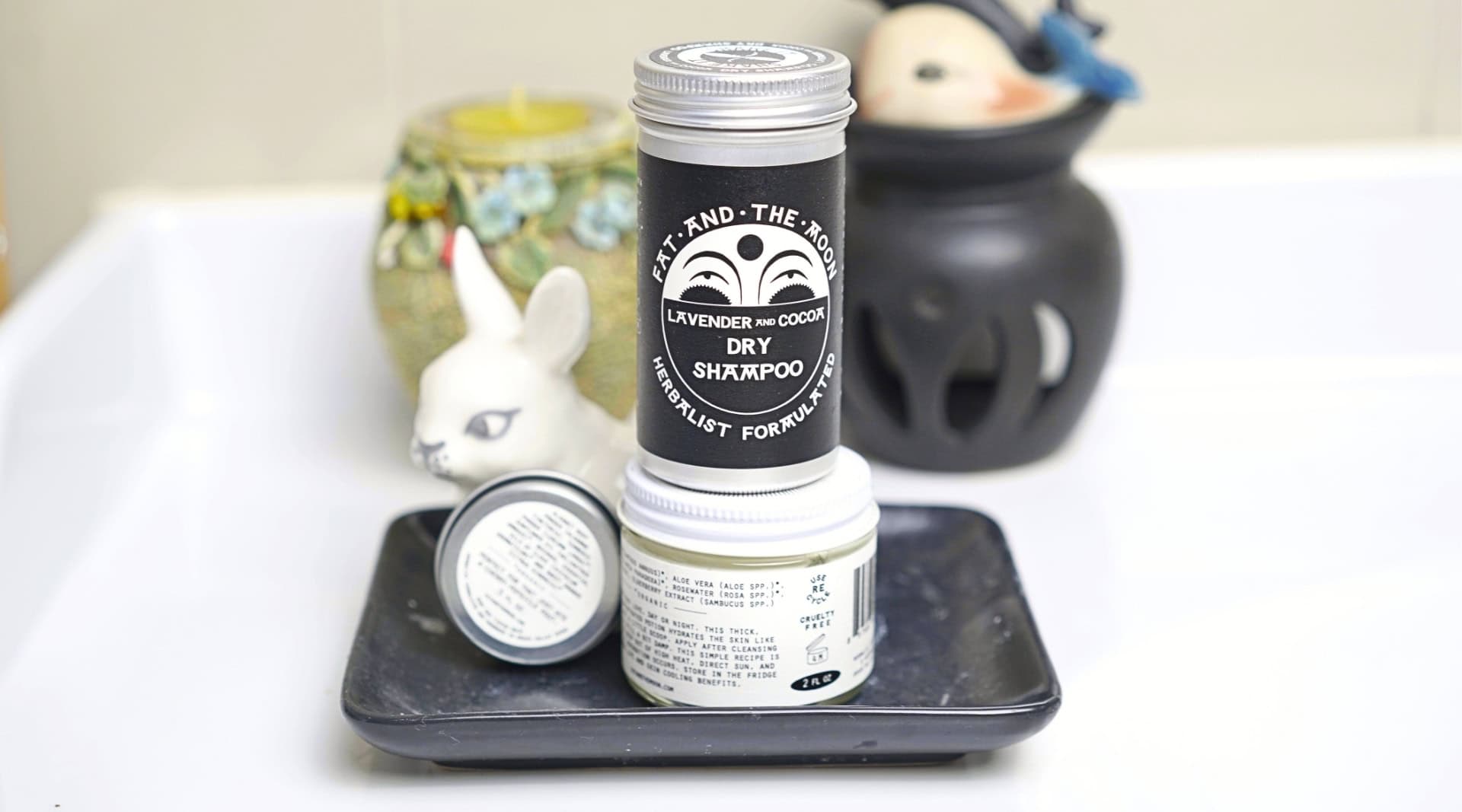 Image by Sustainable Jungle (Fat and the Moon) (sustainable-dry-shampoo)