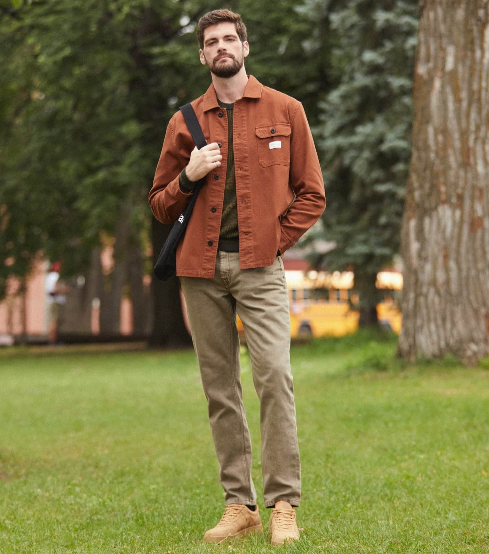 Image by Sustainable Jungle (Frank And Oak) (minimalist-wardrobe-men) (2)