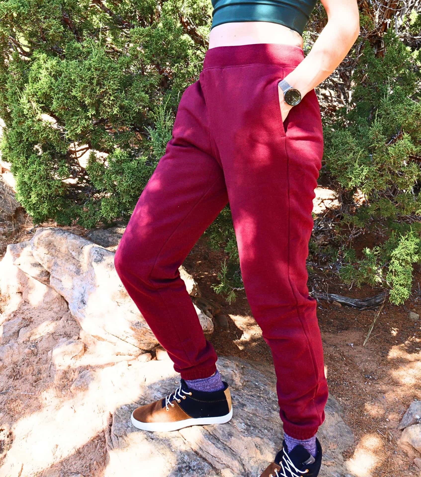 Image by Sustainable Jungle (Girlfriend Collective) (sustainable-sweatpants) (2)