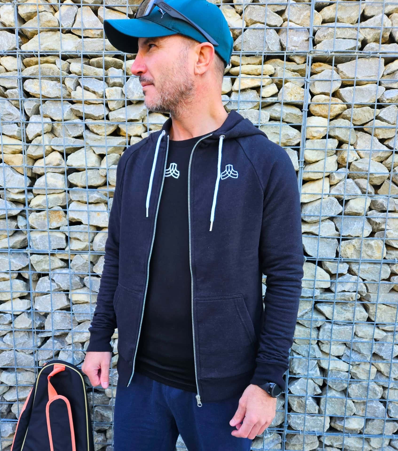 Image by Sustainable Jungle (Iron Roots) (sustainable-hoodies) (2)