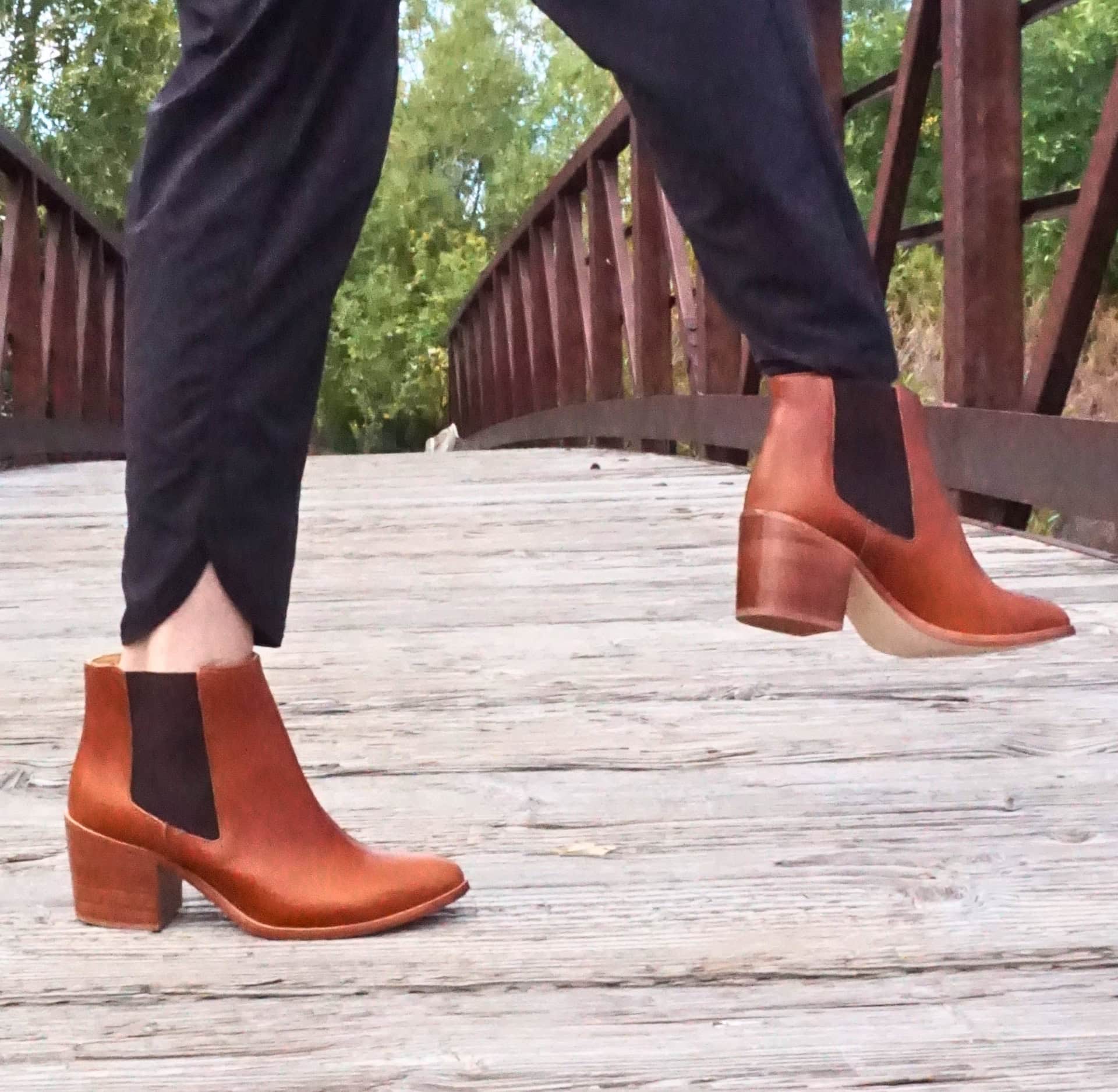 Image by Sustainable Jungle (Nisolo) (sustainable-shoes)
