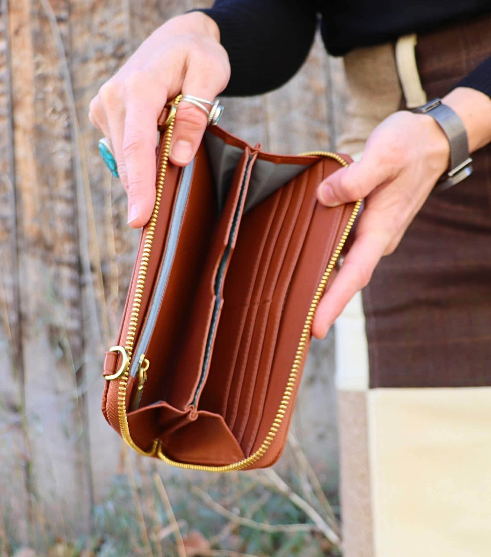 Image by Sustainable Jungle (Pixie Mood) (vegan-wallets)