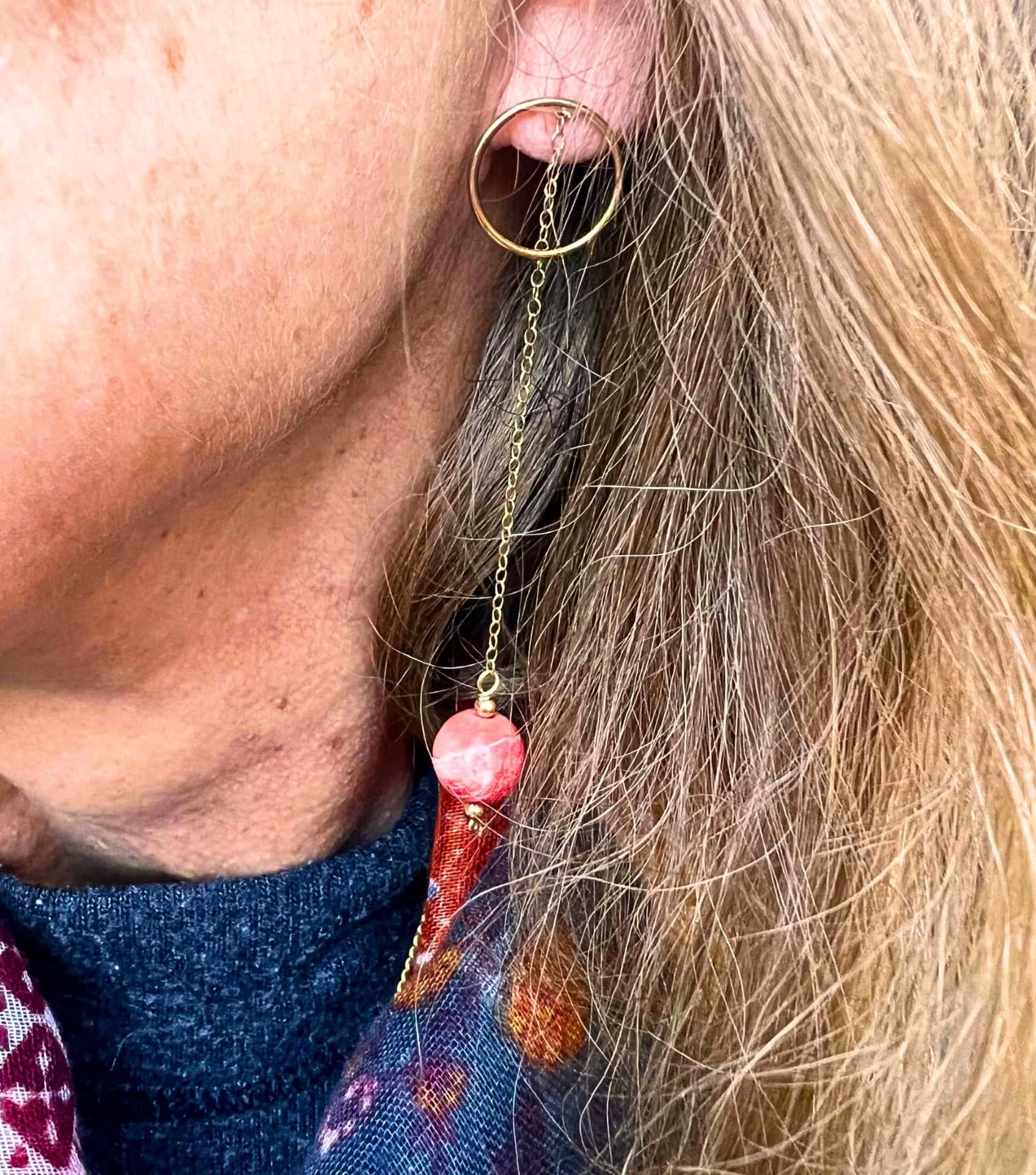 Image by Sustainable Jungle (Rays & Riches) (minimalist-jewelry-brands) (2)