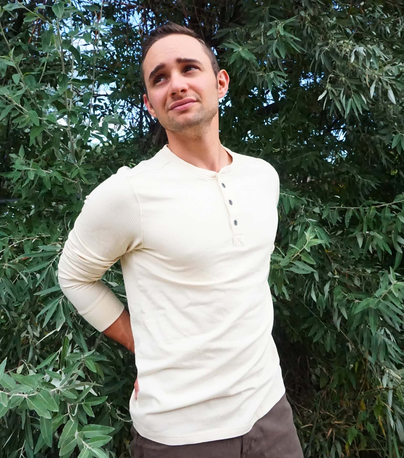 Image by Sustainable Jungle (Toad&Co) (minimalist-wardrobe-men)