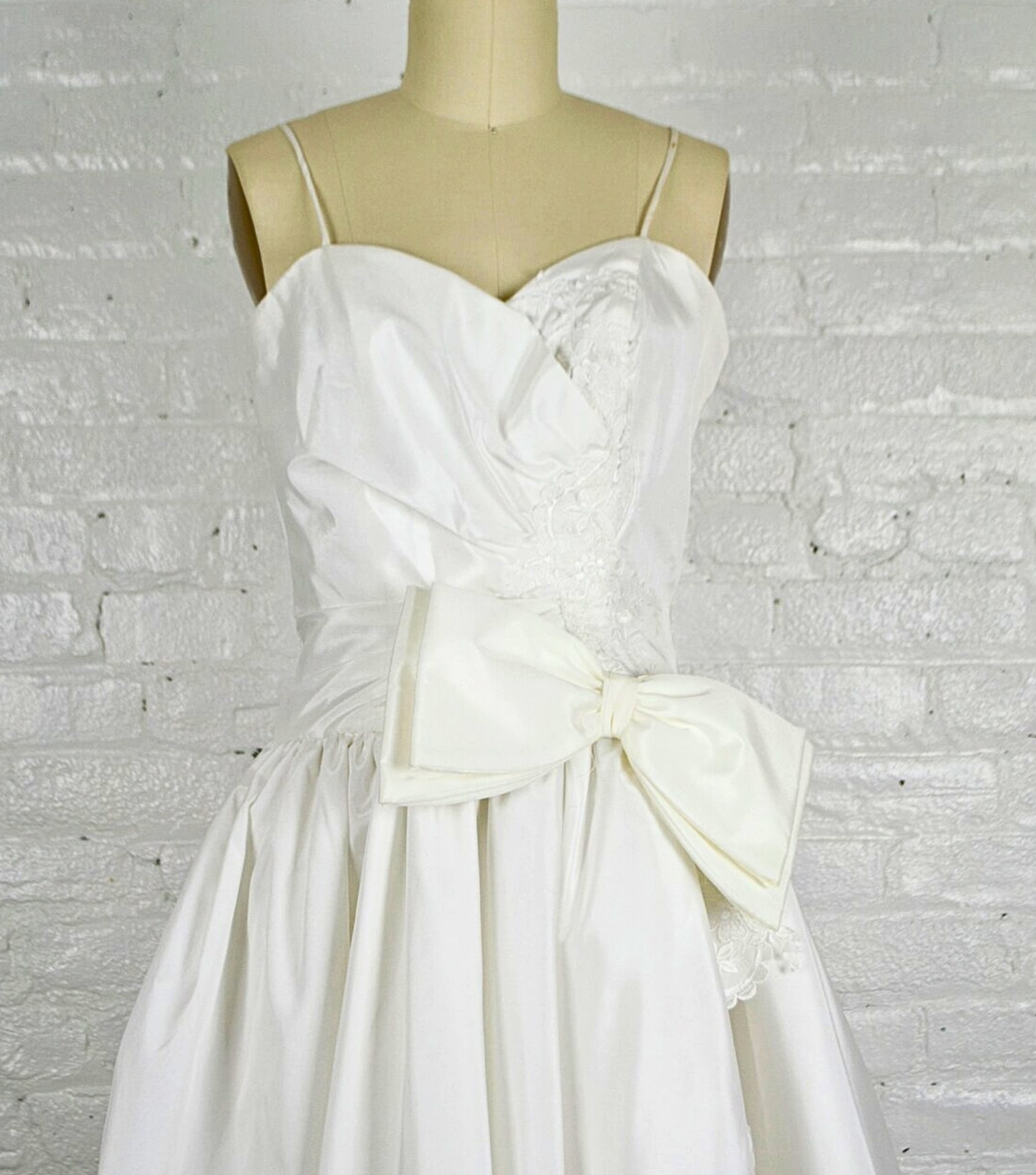 Image by Velvet Pin Vintage (sustainable-wedding-dresses)