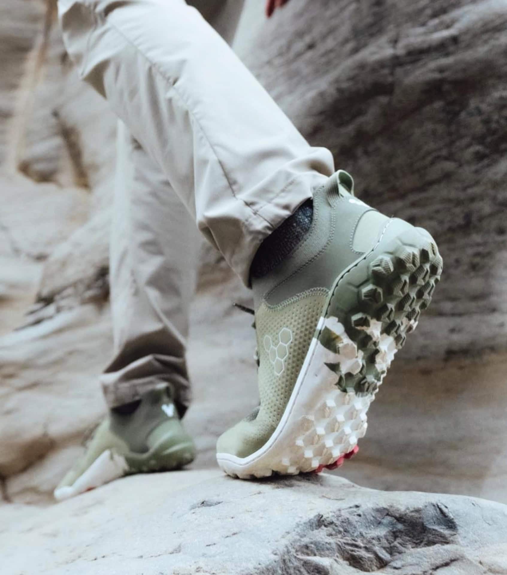 Image by Vivobarefoot (vegan-hiking-boots) (2)