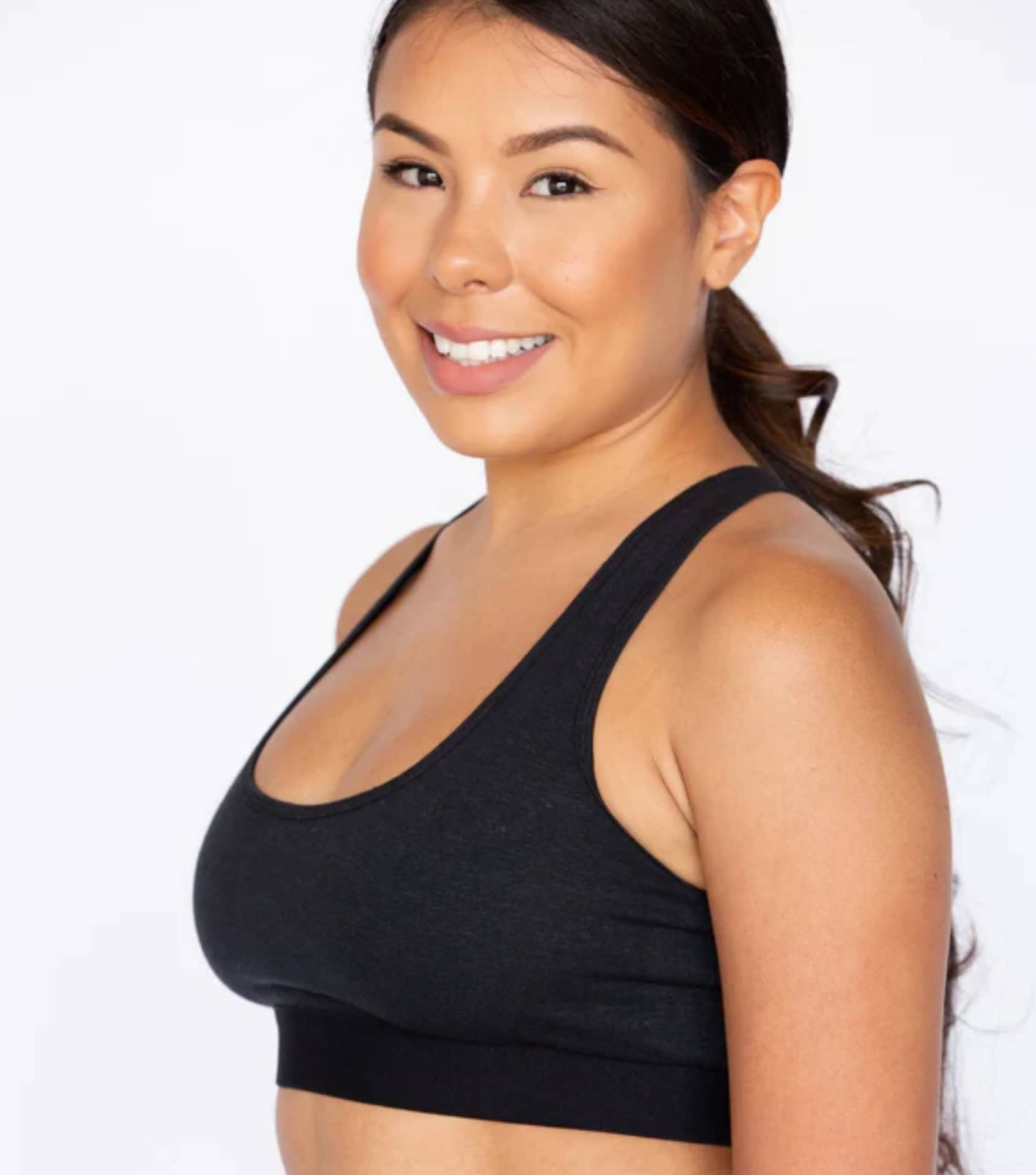 Image by WAMA (sustainable-sports-bras) (2)